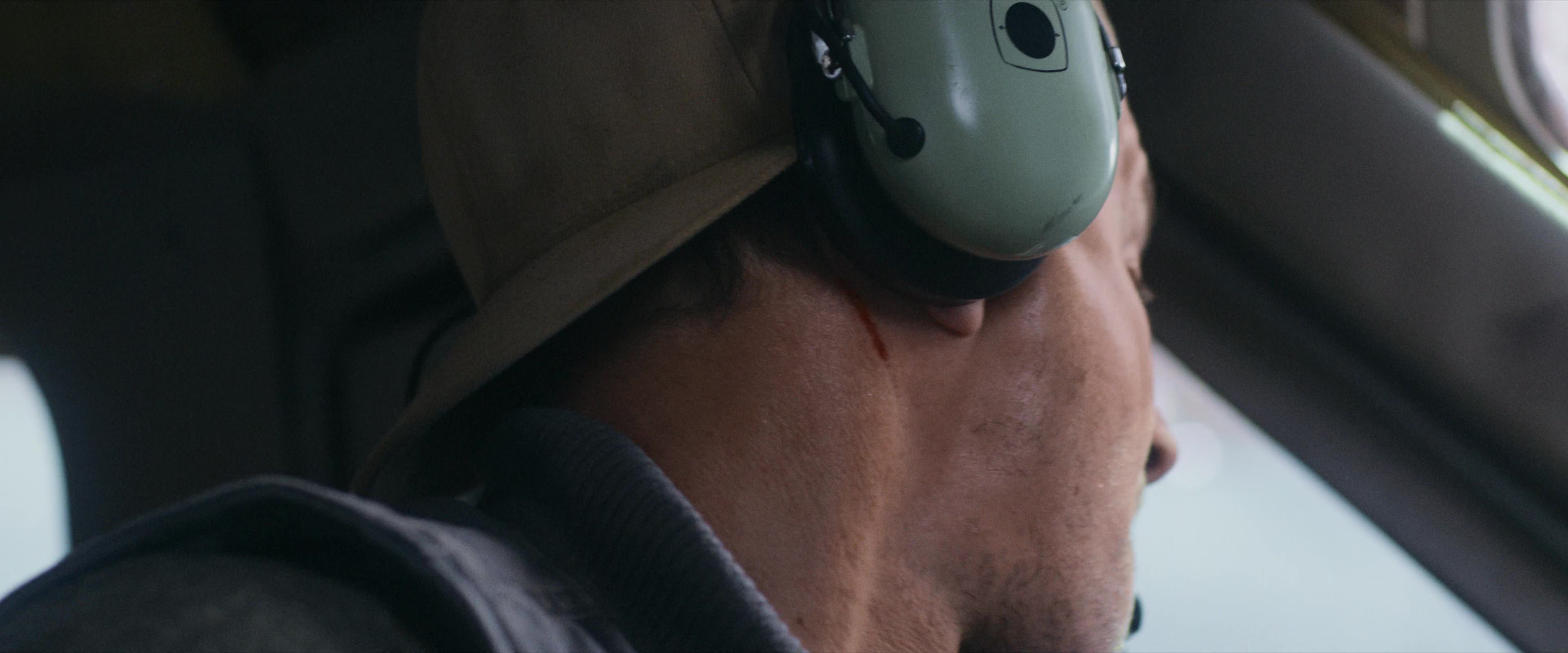 Flight Risk (2025) [4K] screencap 1389
