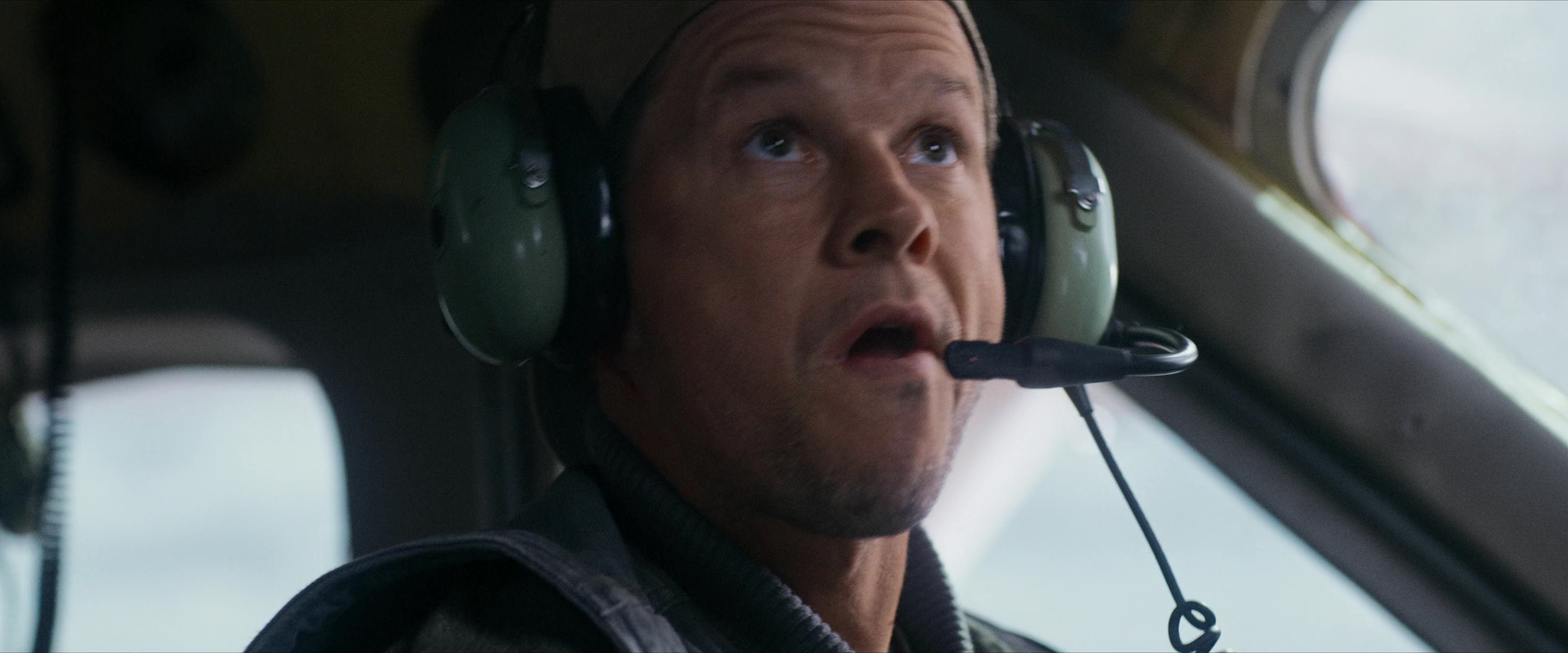 Flight Risk (2025) [4K] HD screenshot 1397