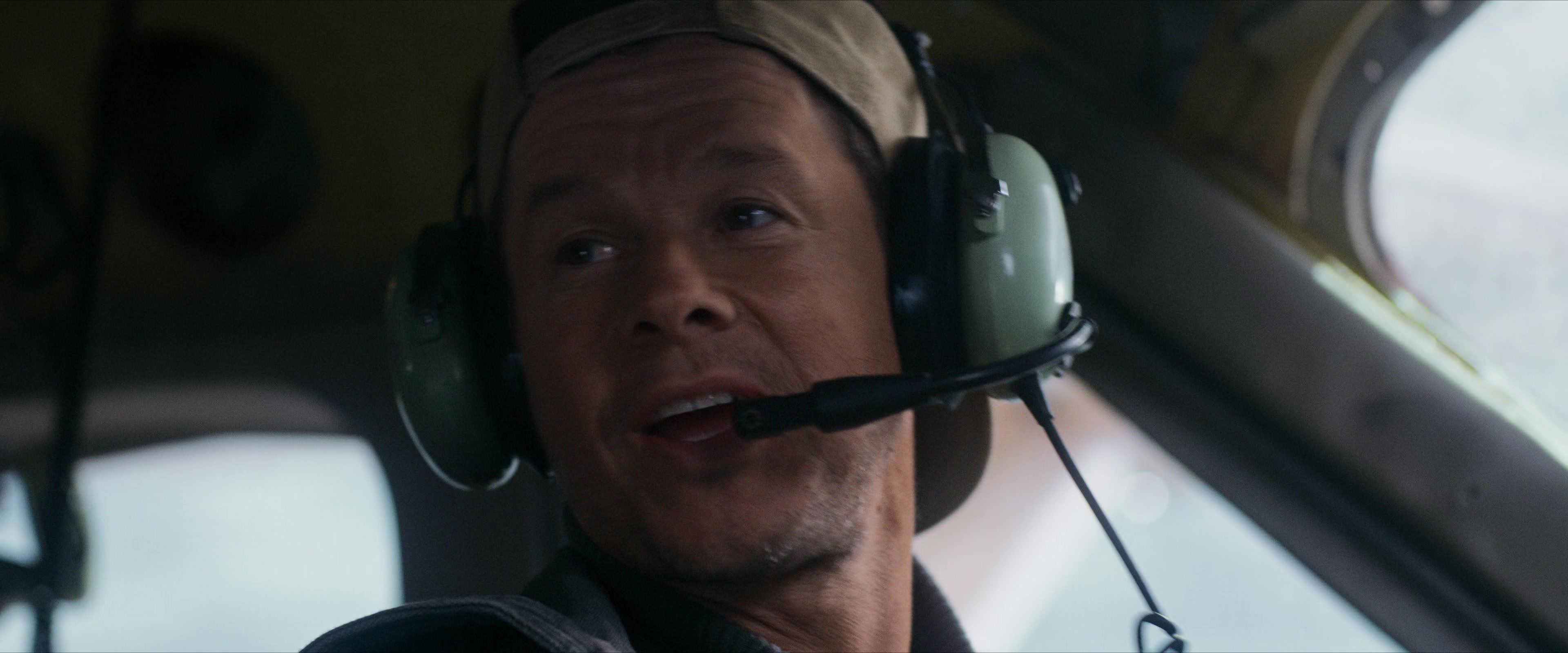 Flight Risk (2025) [4K] HD screenshot 1406
