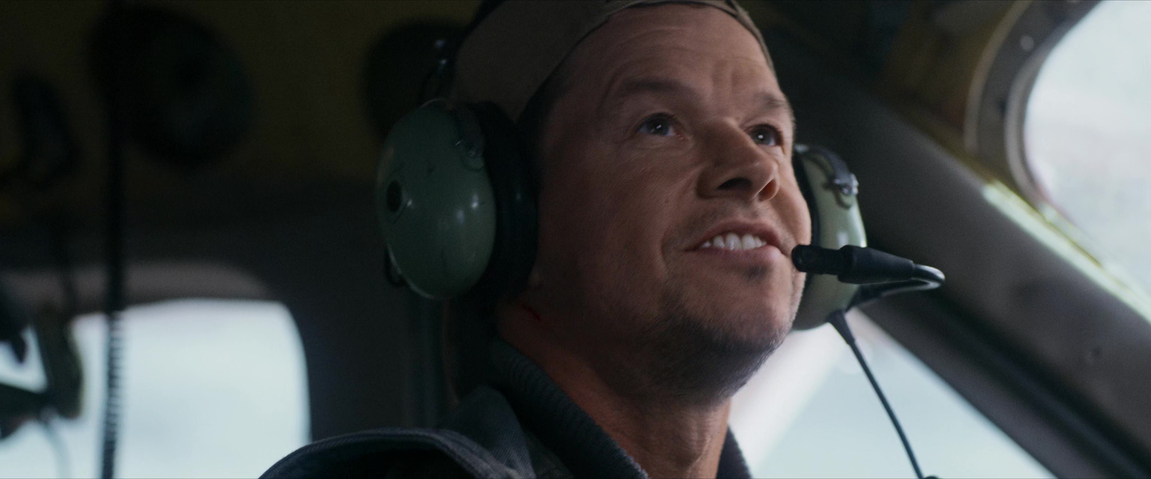 Flight Risk (2025) [4K] HD screenshot 1409