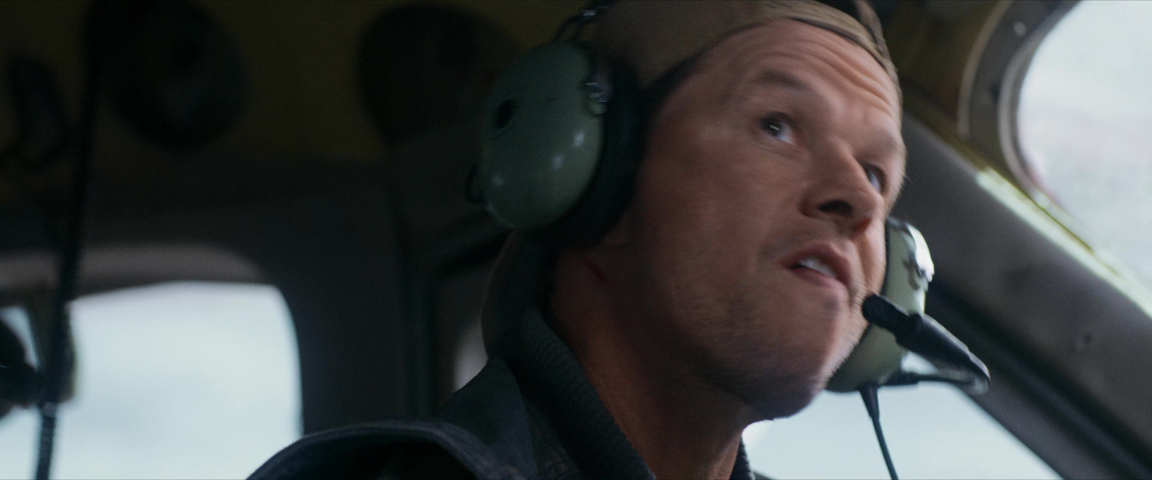 Flight Risk (2025) [4K] screencap 1410