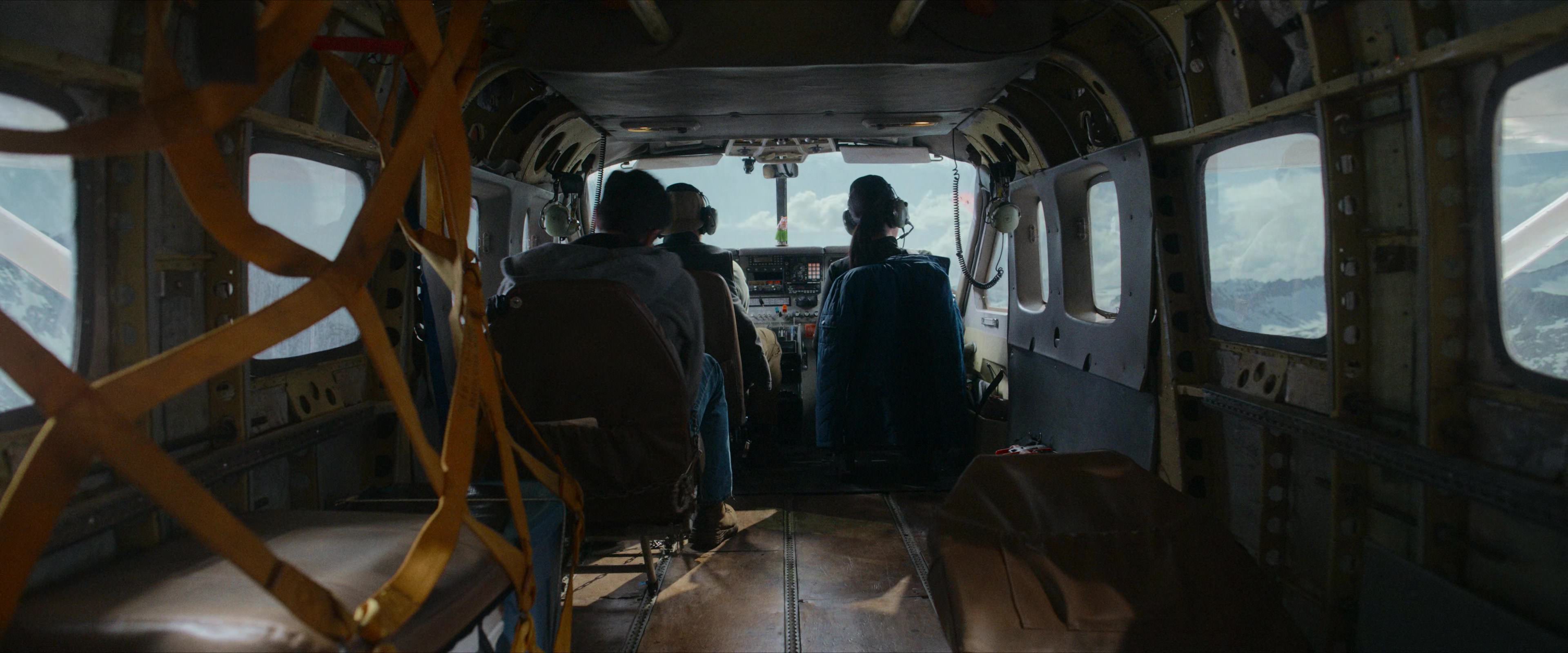 Flight Risk (2025) [4K] screencap 1431