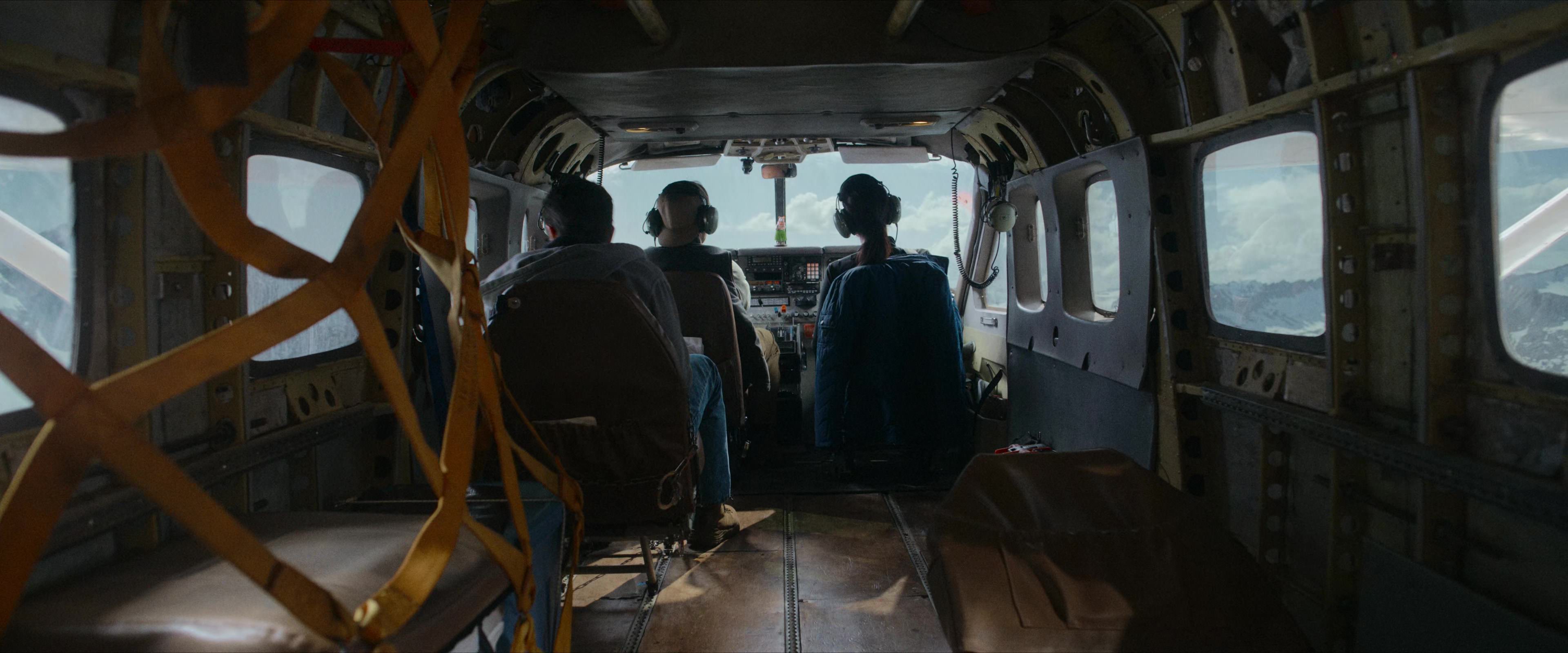 Flight Risk (2025) [4K] HD screenshot 1433