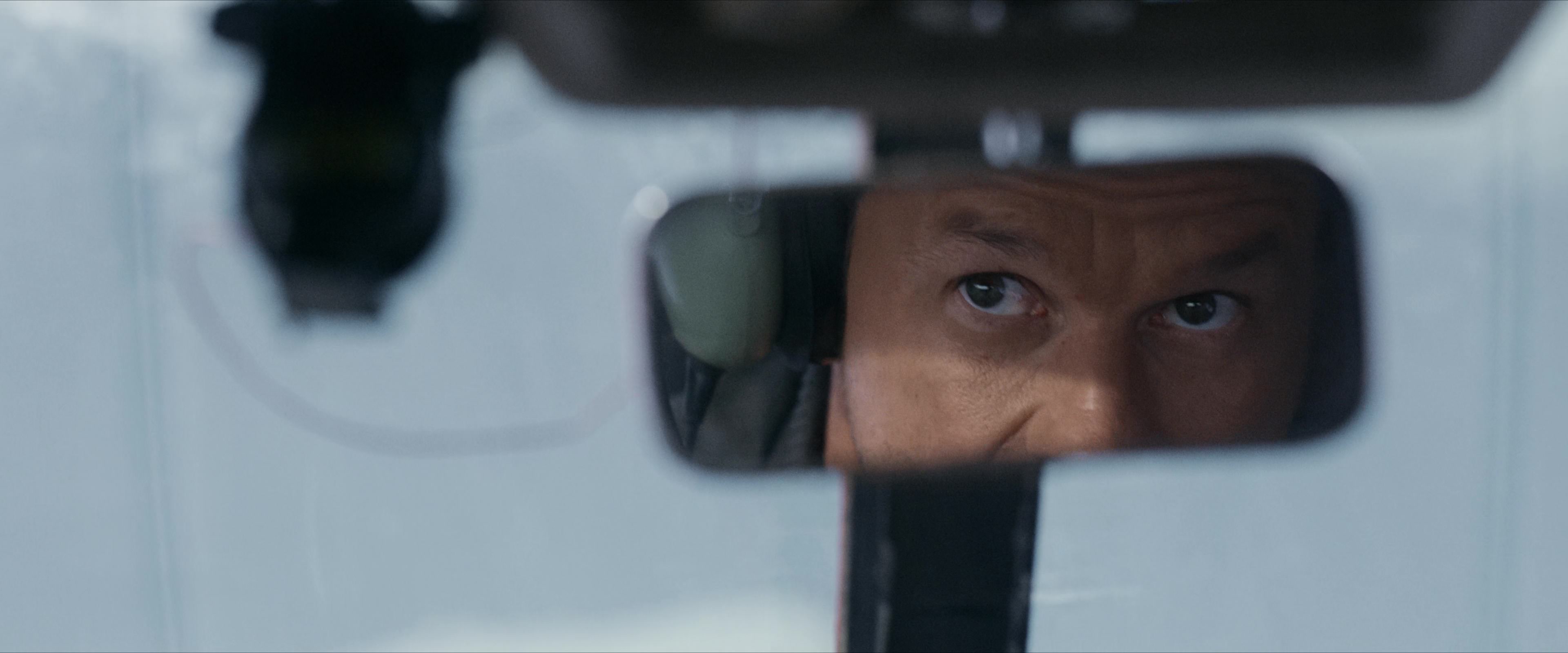 Flight Risk (2025) [4K] HD screenshot 1457