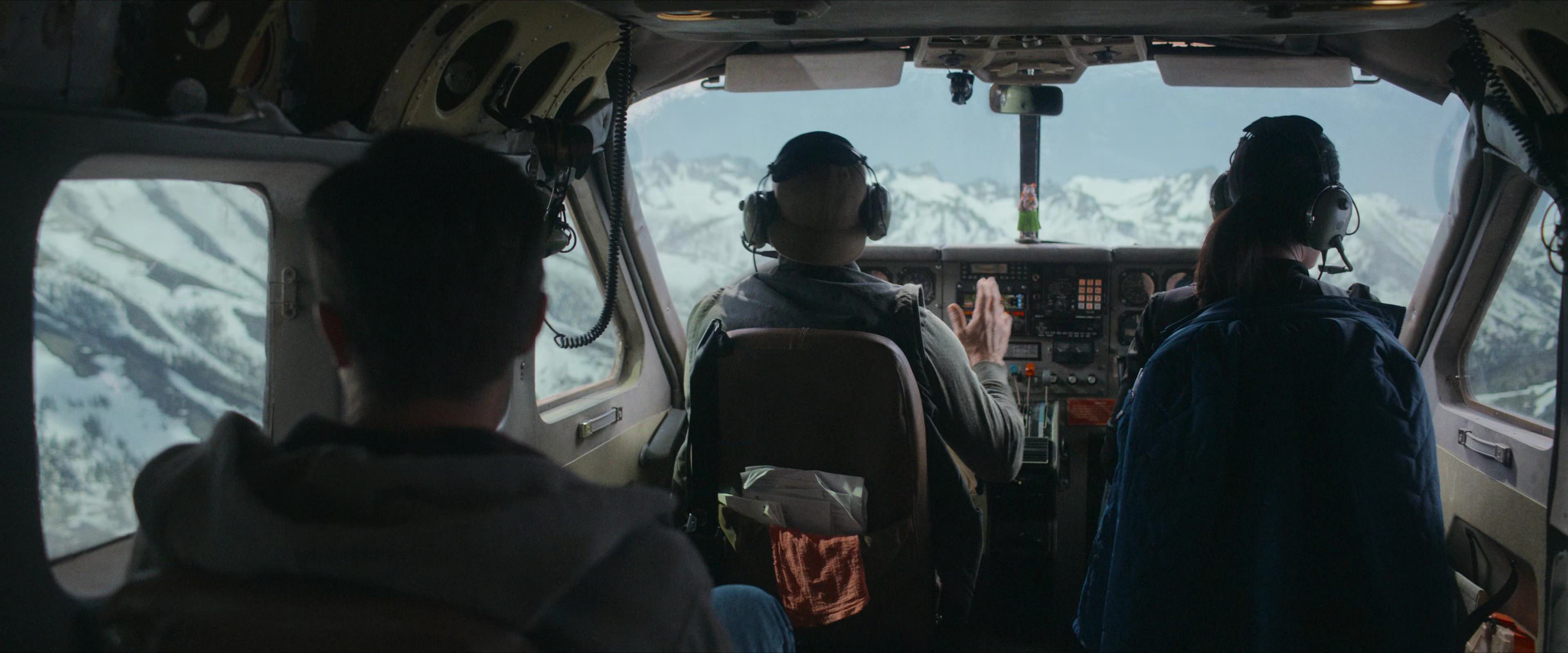Flight Risk (2025) [4K] screencap 1467