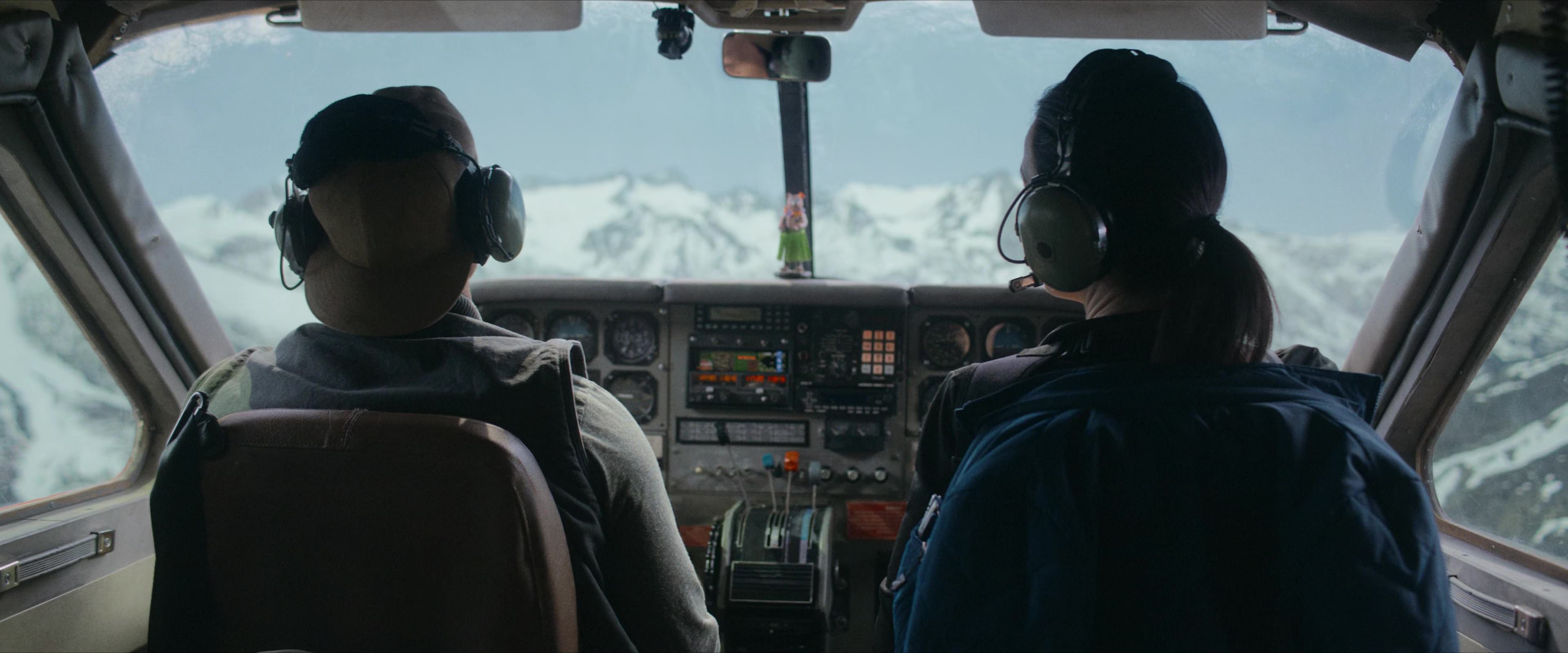 Flight Risk (2025) [4K] HD screenshot 1502