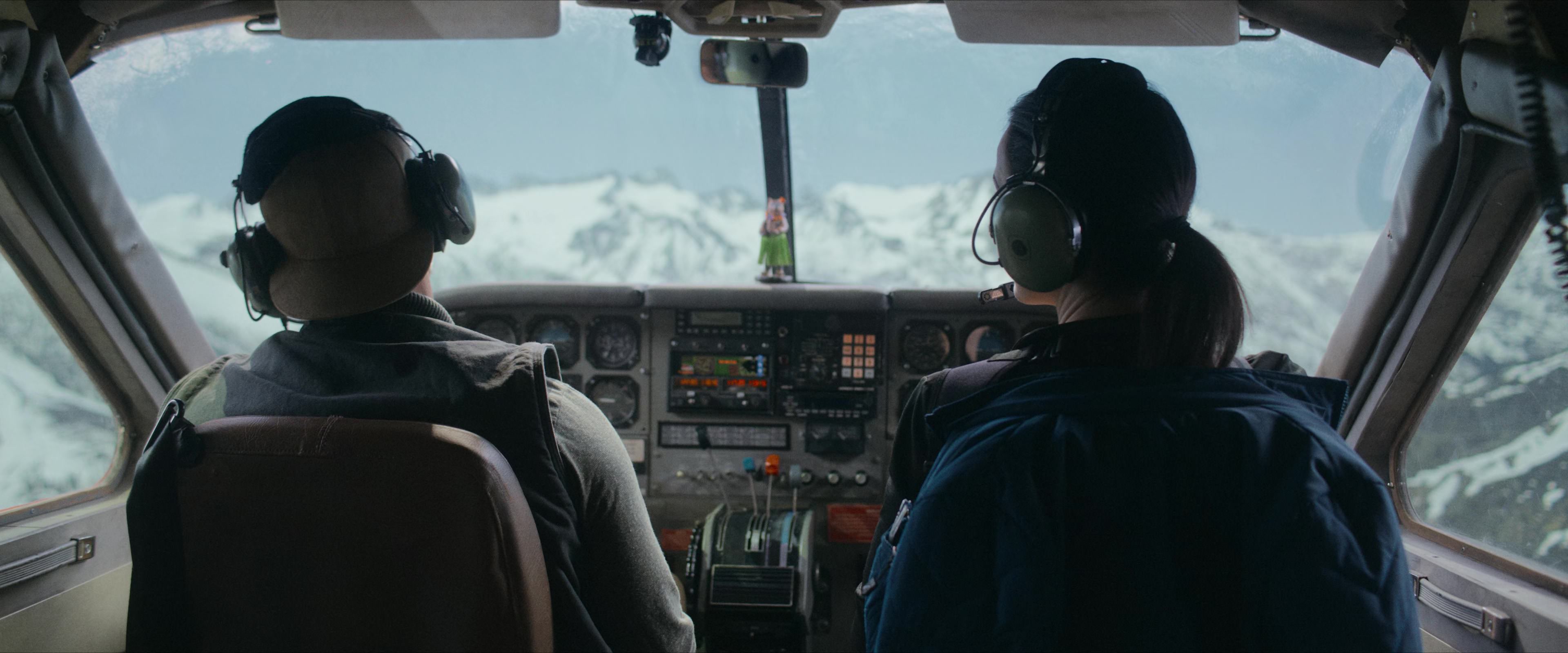 Flight Risk (2025) [4K] screencap 1506