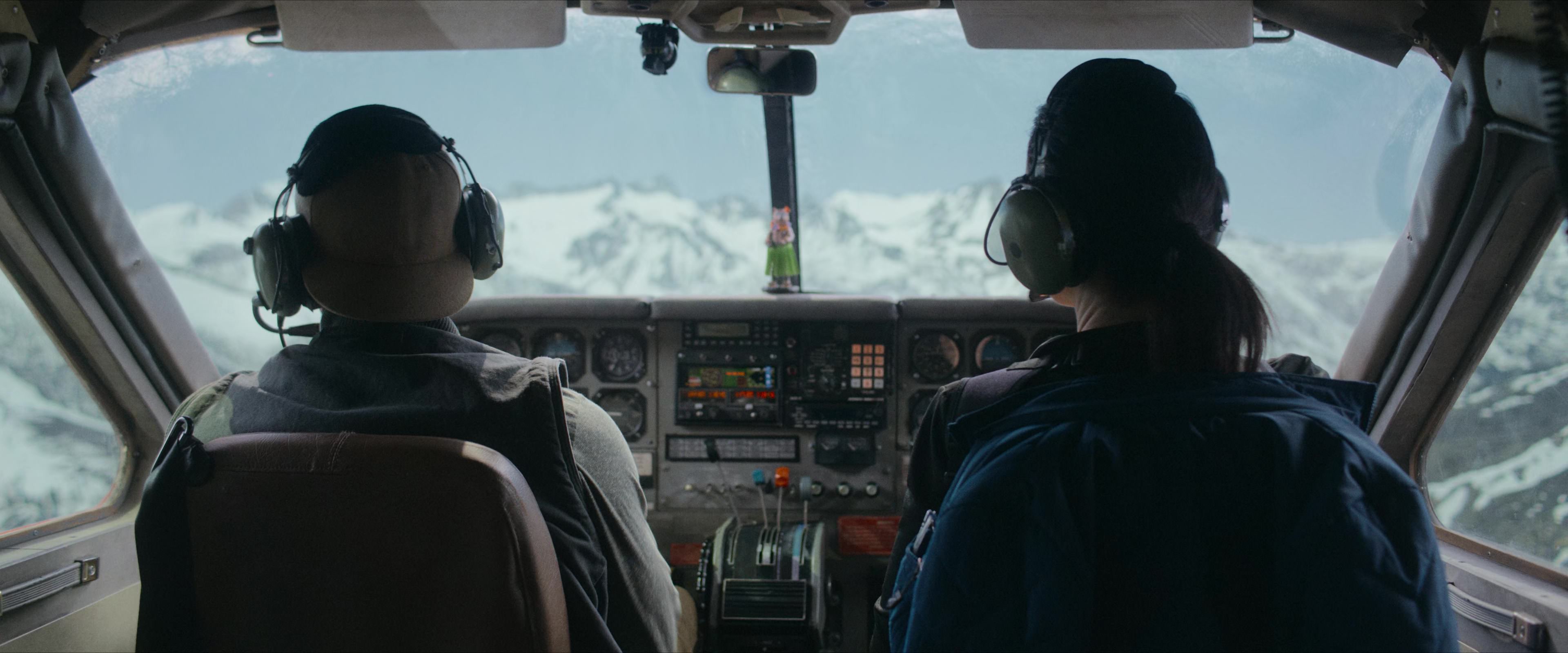 Flight Risk (2025) [4K] screencap 1509