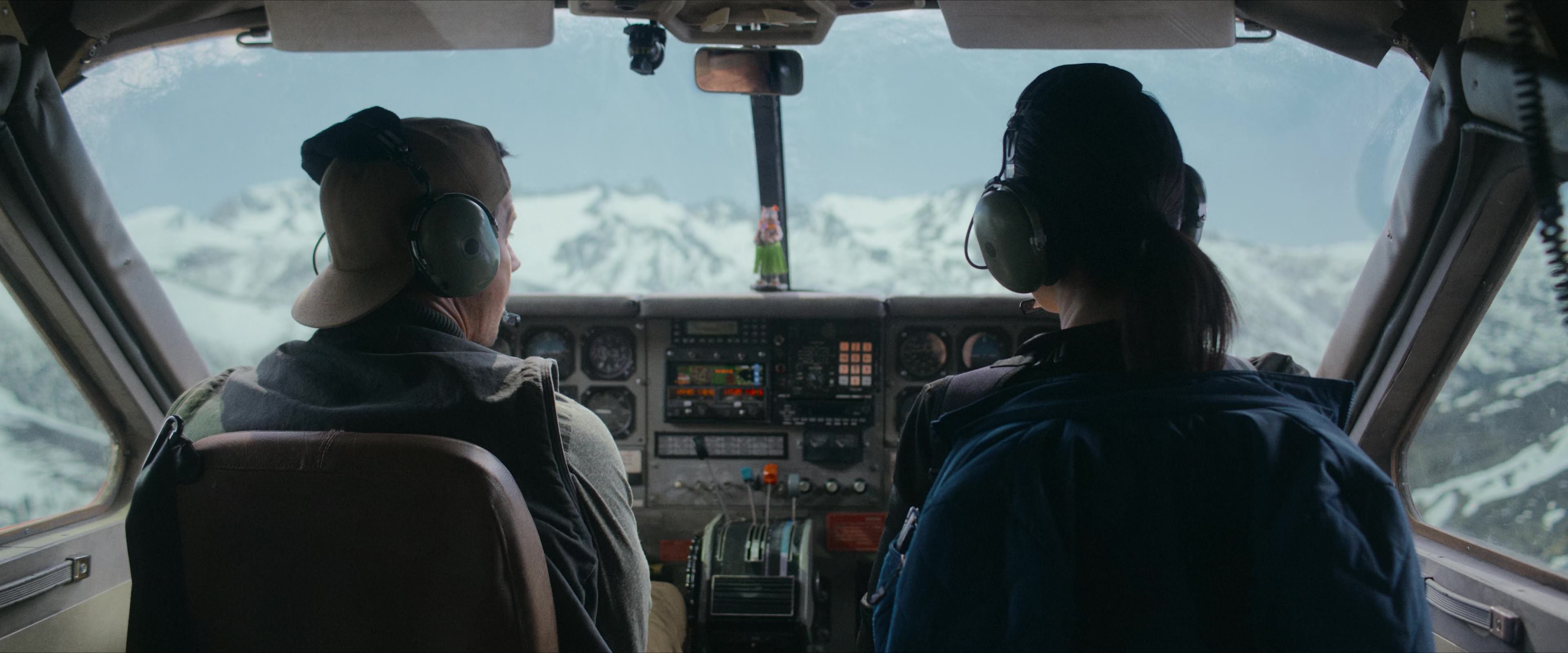 Flight Risk (2025) [4K] screencap 1512
