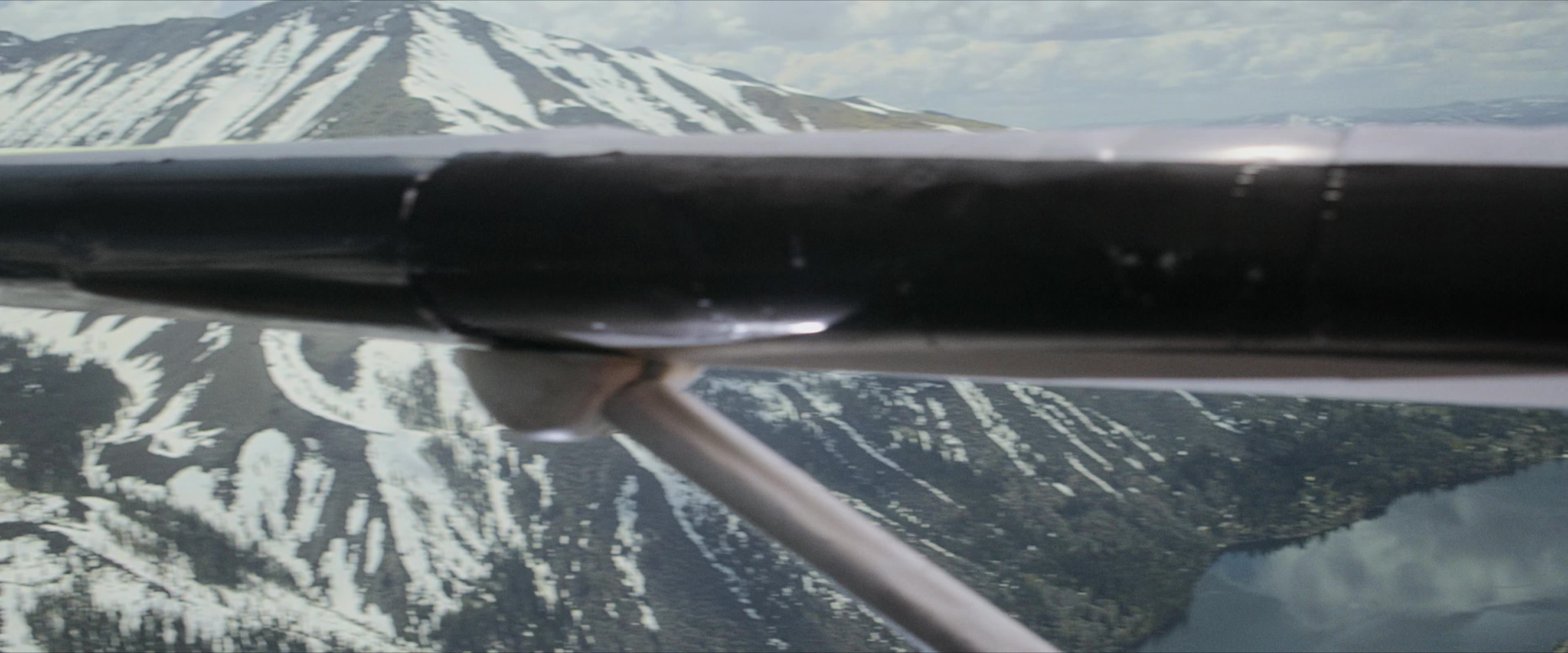 Flight Risk (2025) [4K] screencap 1563