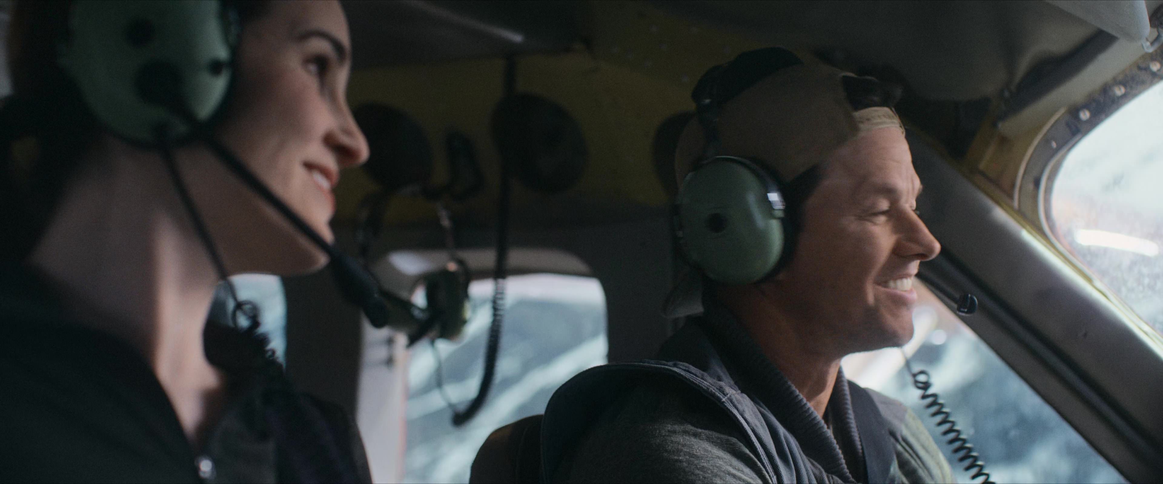 Flight Risk (2025) [4K] HD screenshot 1586