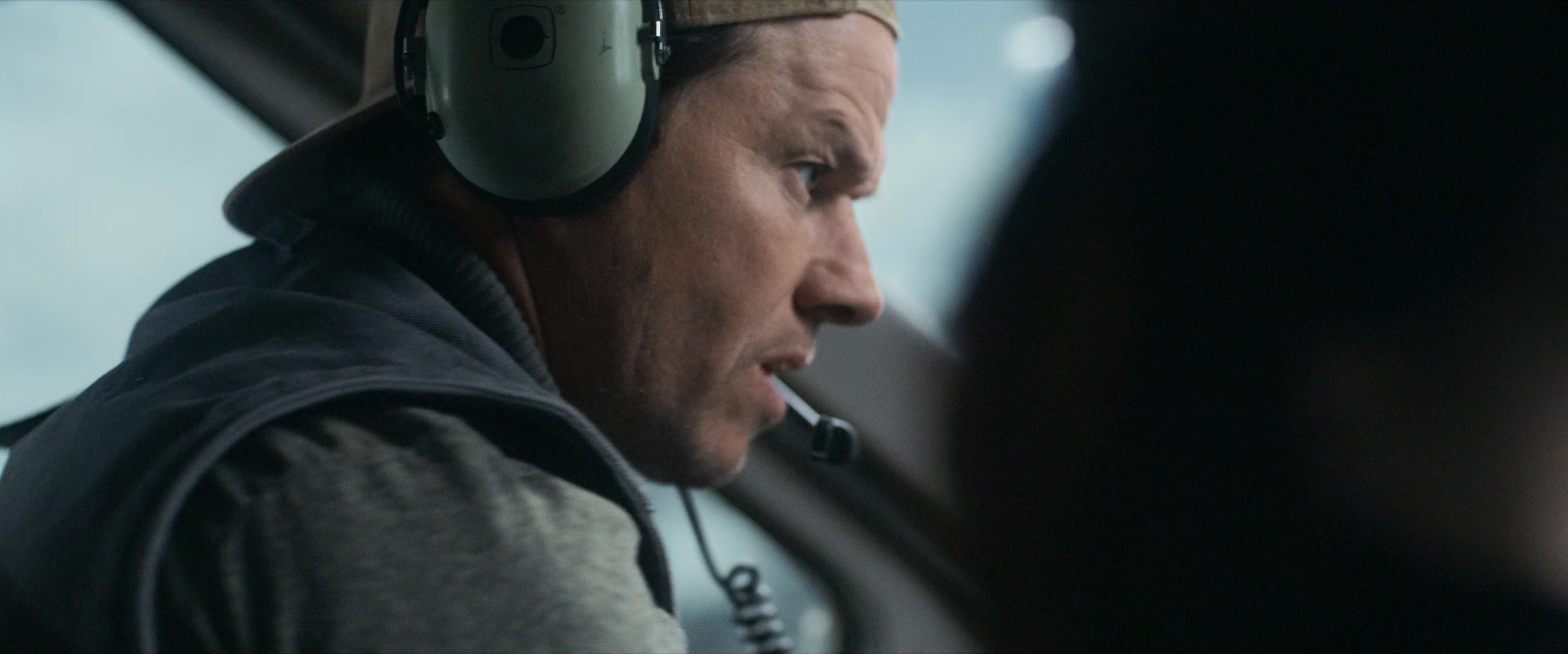 Flight Risk (2025) [4K] movie still 1606