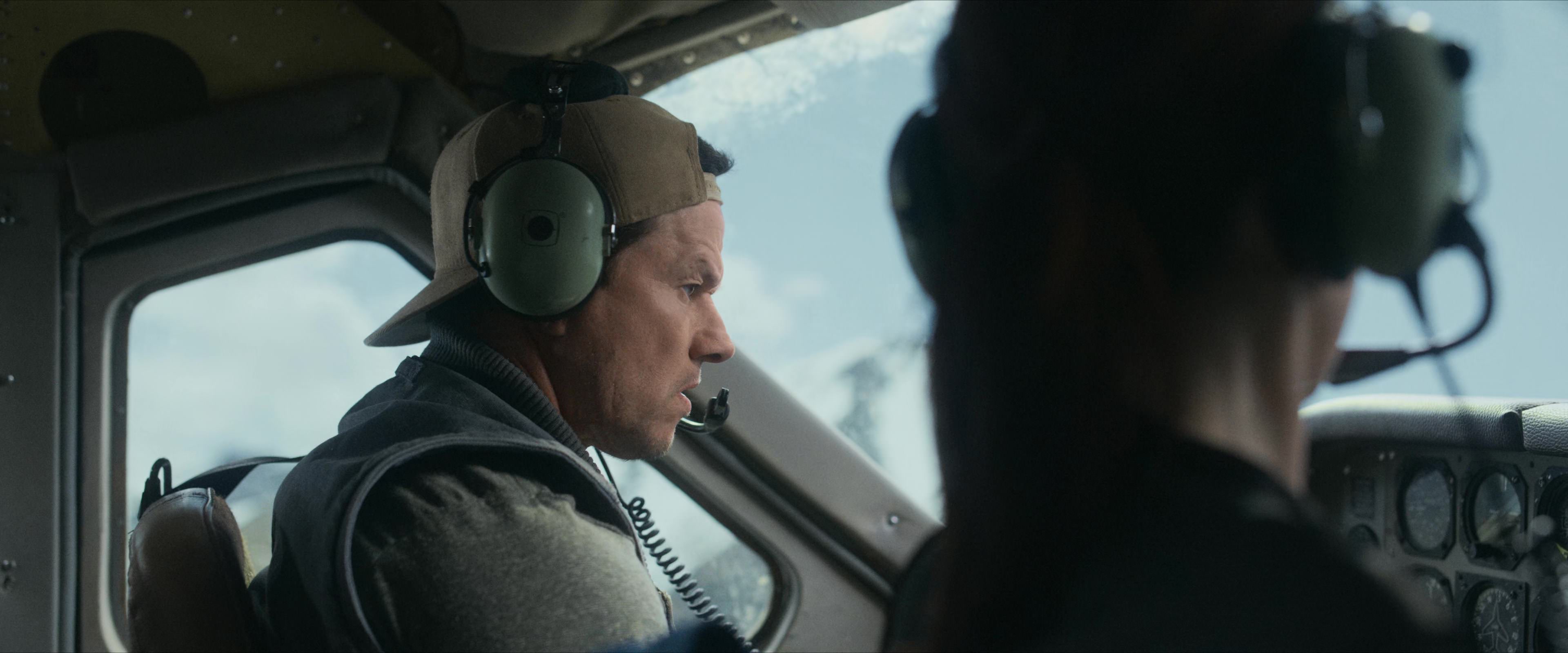 Flight Risk (2025) [4K] movie still 1615