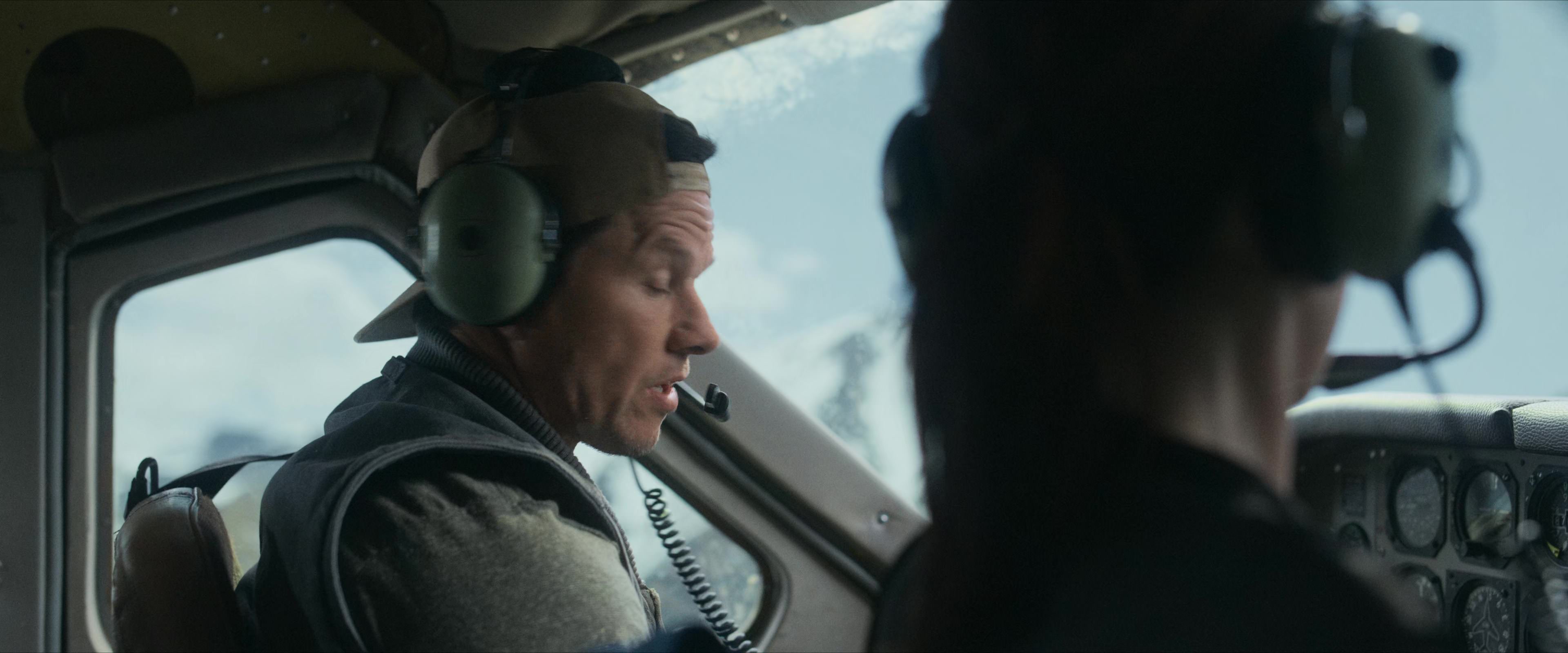 Flight Risk (2025) [4K] HD screenshot 1616