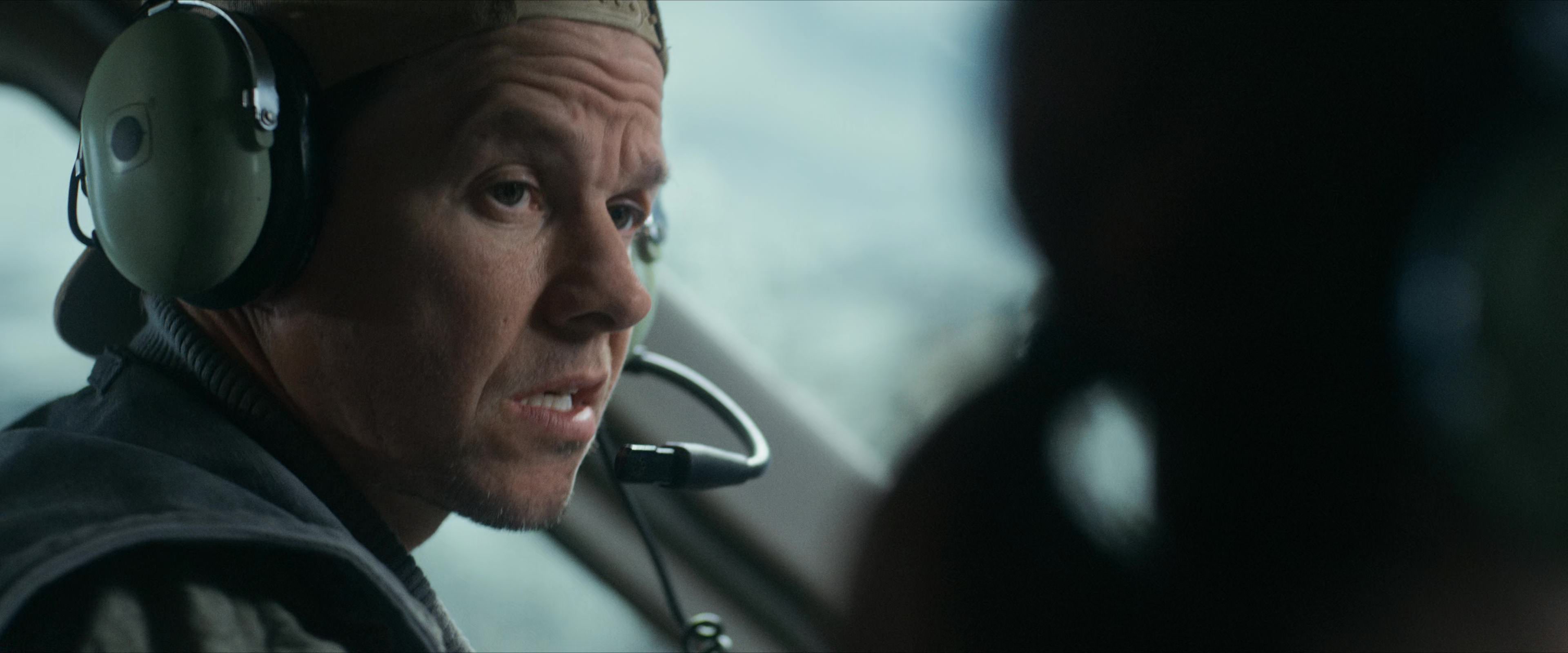 Flight Risk (2025) [4K] HD screenshot 1634