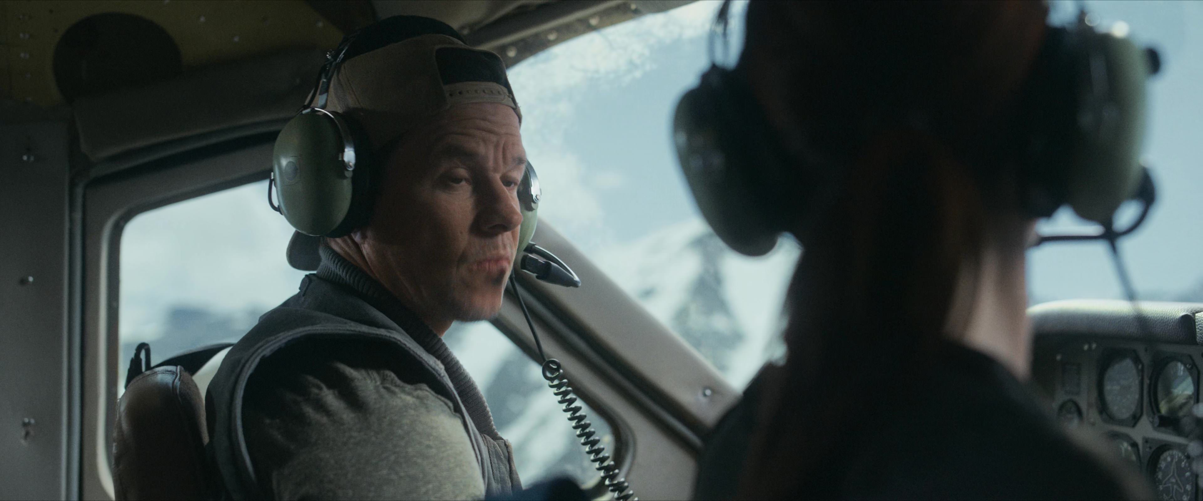 Flight Risk (2025) [4K] HD screenshot 1664