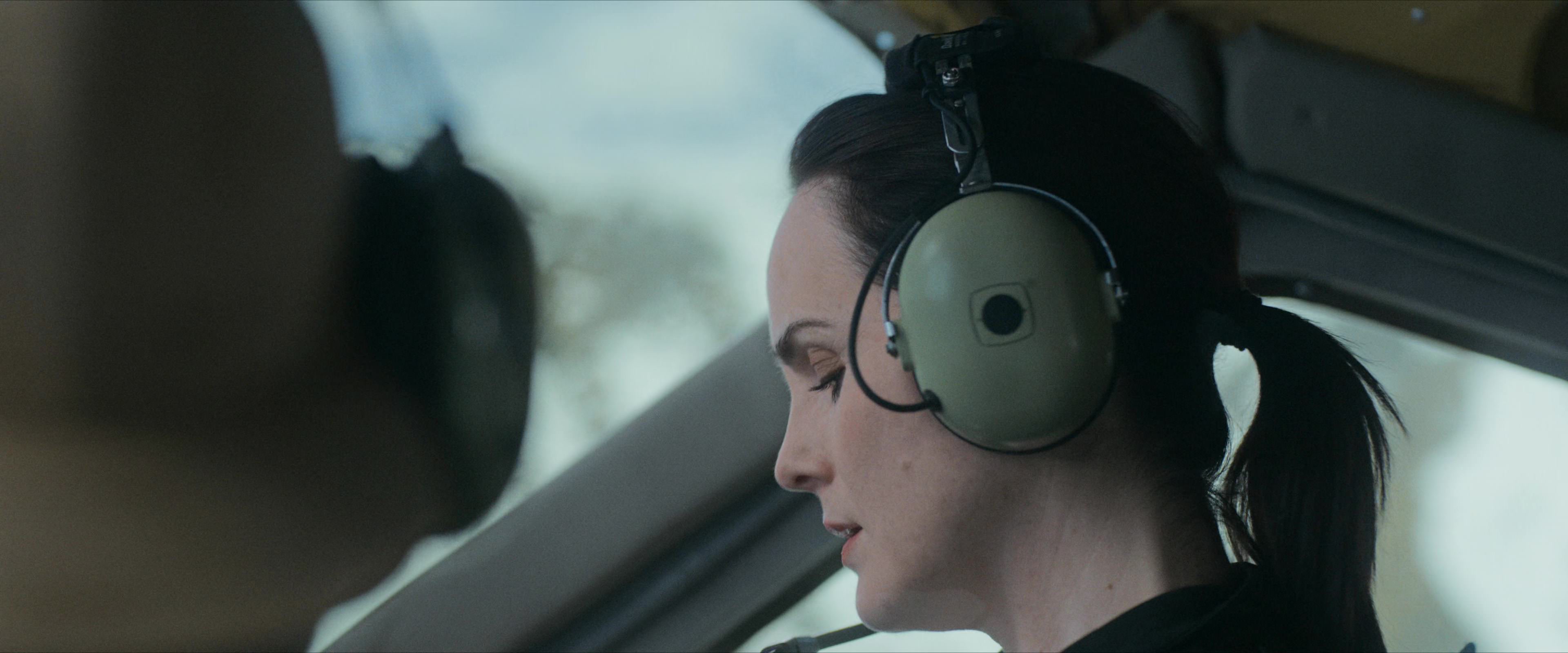Flight Risk (2025) [4K] screencap 1683