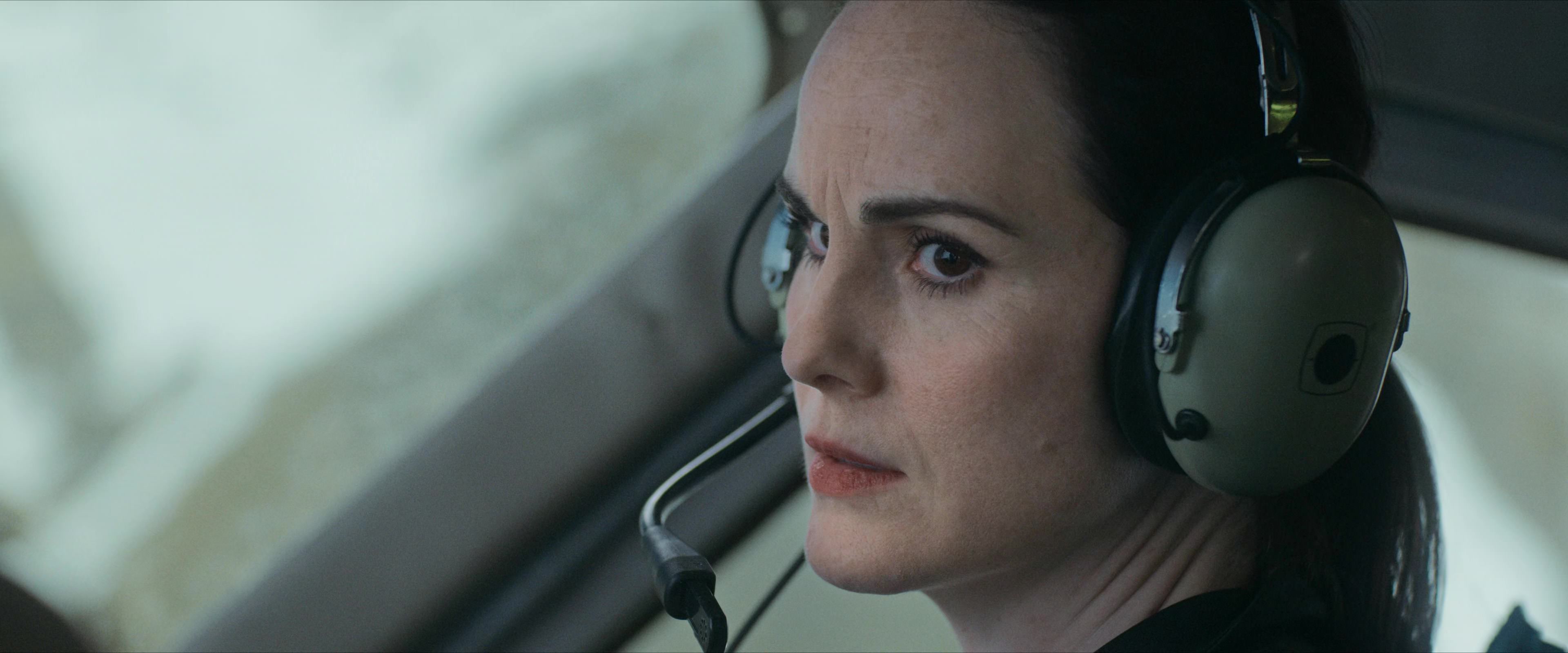 Flight Risk (2025) [4K] screencap 1695
