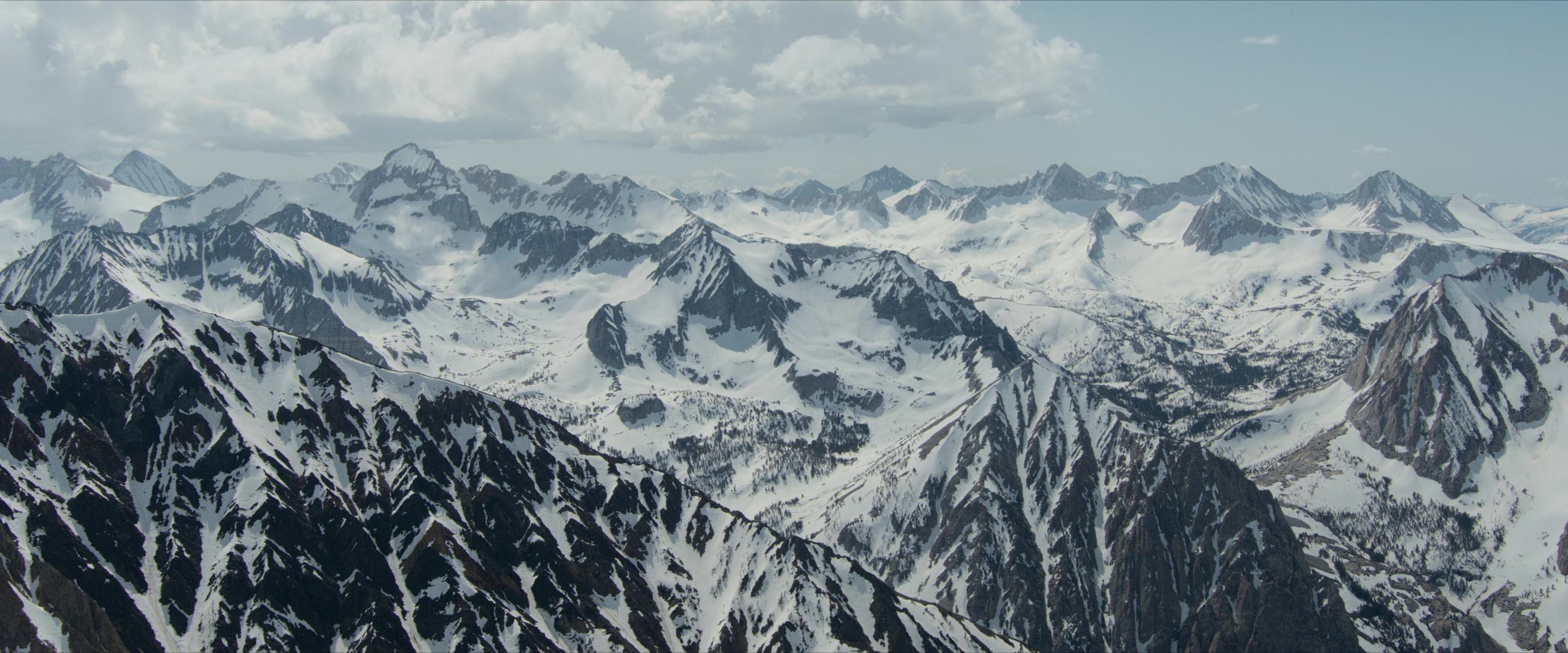 Flight Risk (2025) [4K] screencap 1728