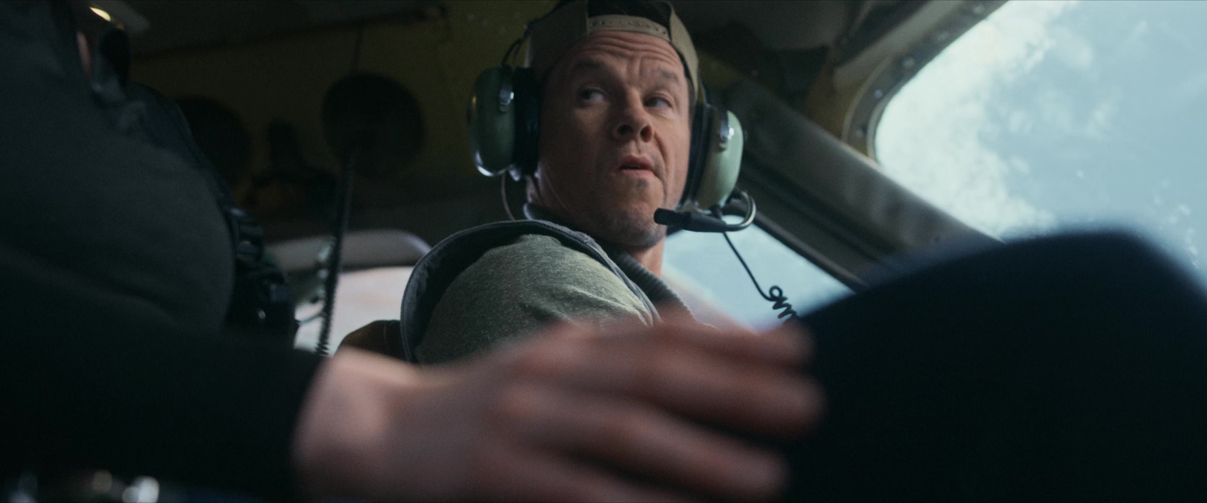 Flight Risk (2025) [4K] movie still 1735