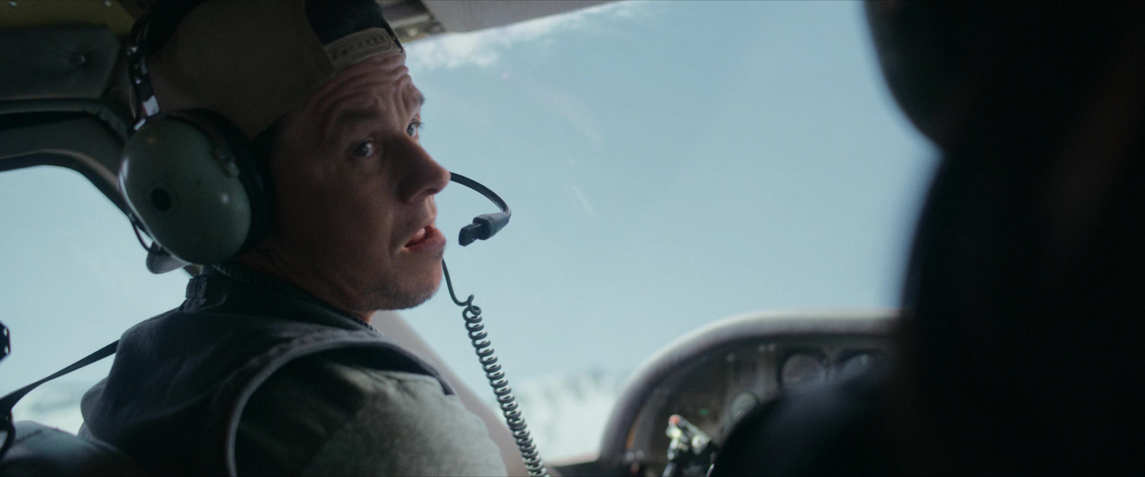 Flight Risk (2025) [4K] HD screenshot 1754