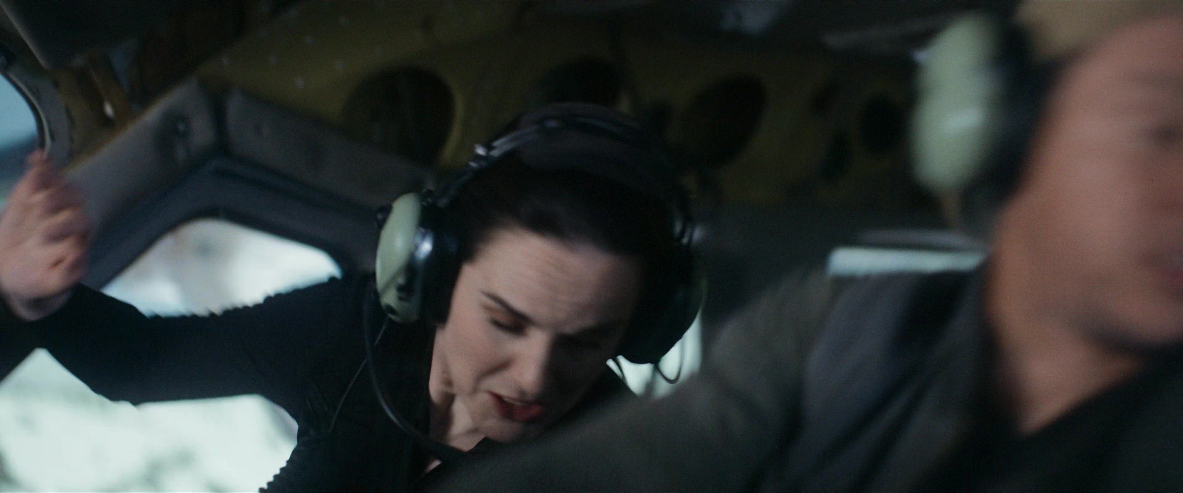 Flight Risk (2025) [4K] screencap 1764