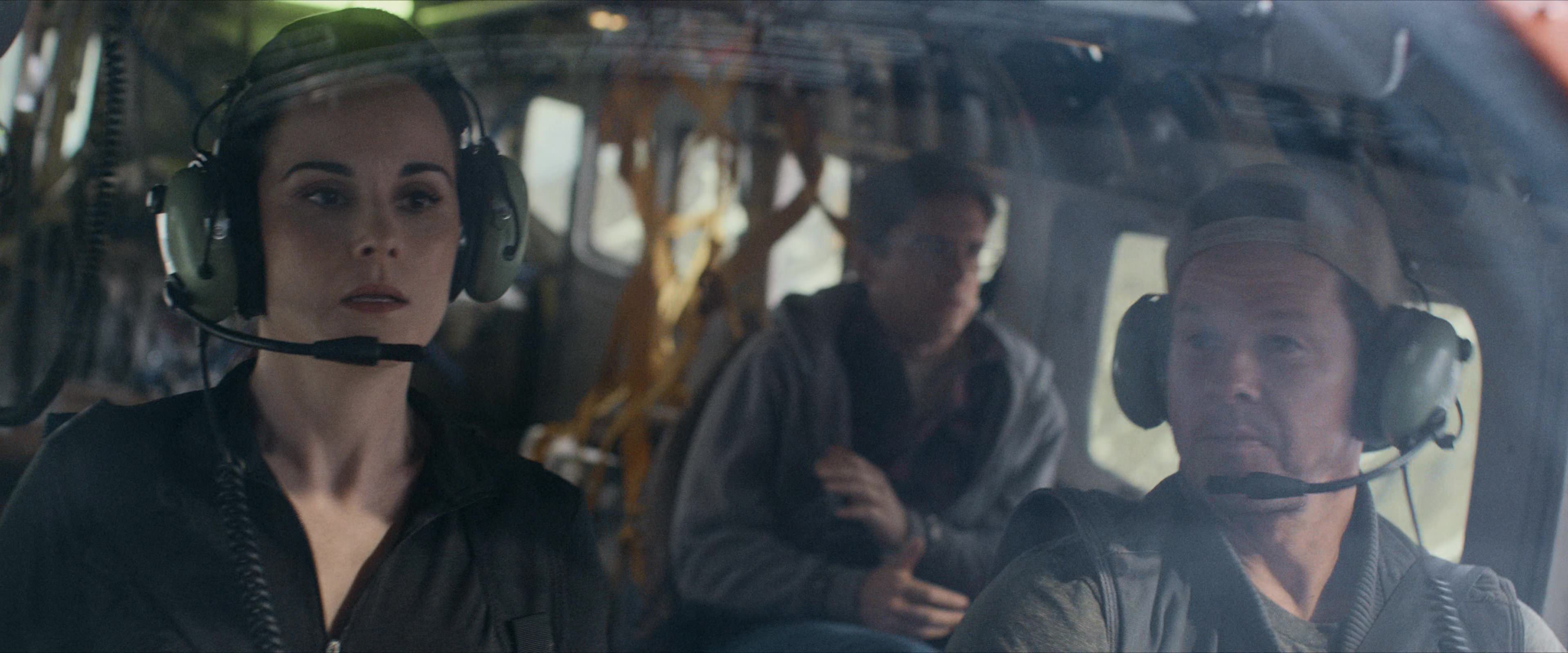 Flight Risk (2025) [4K] screencap 1776