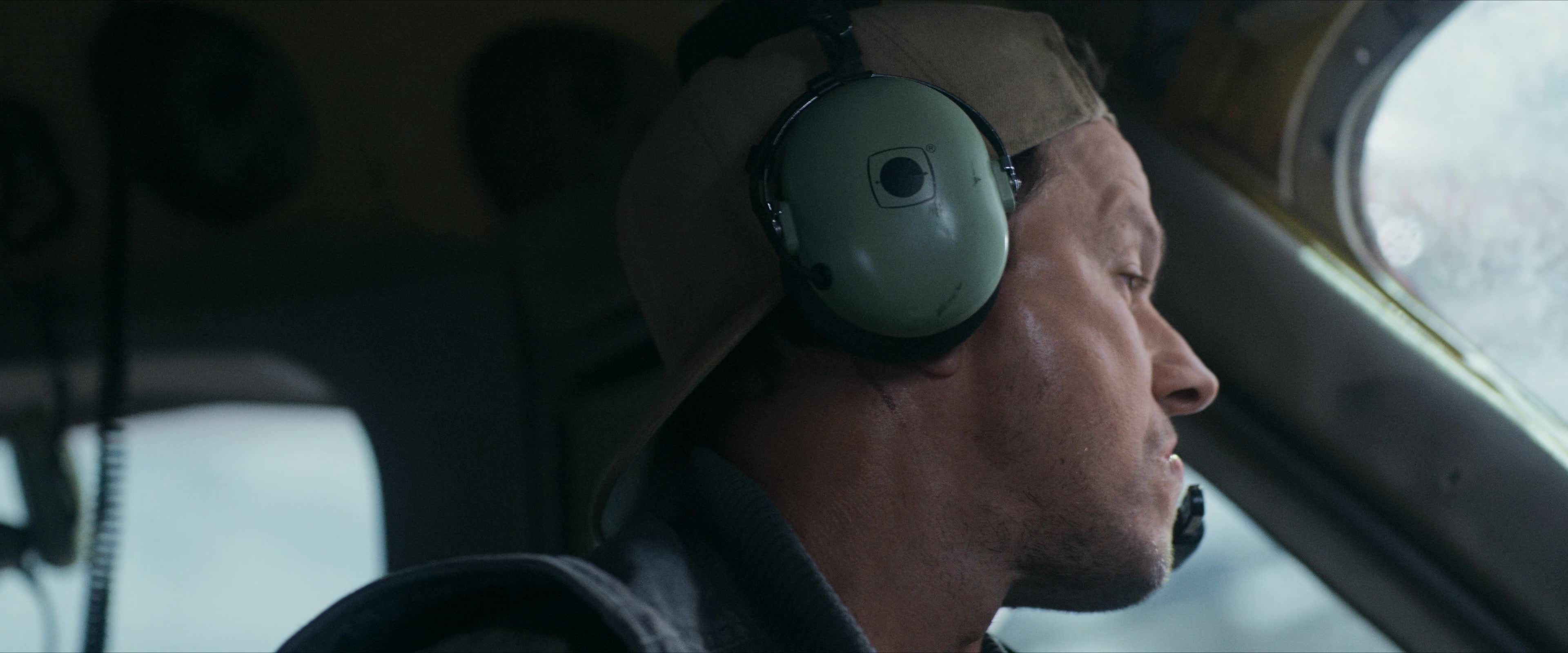 Flight Risk (2025) [4K] HD screenshot 1808