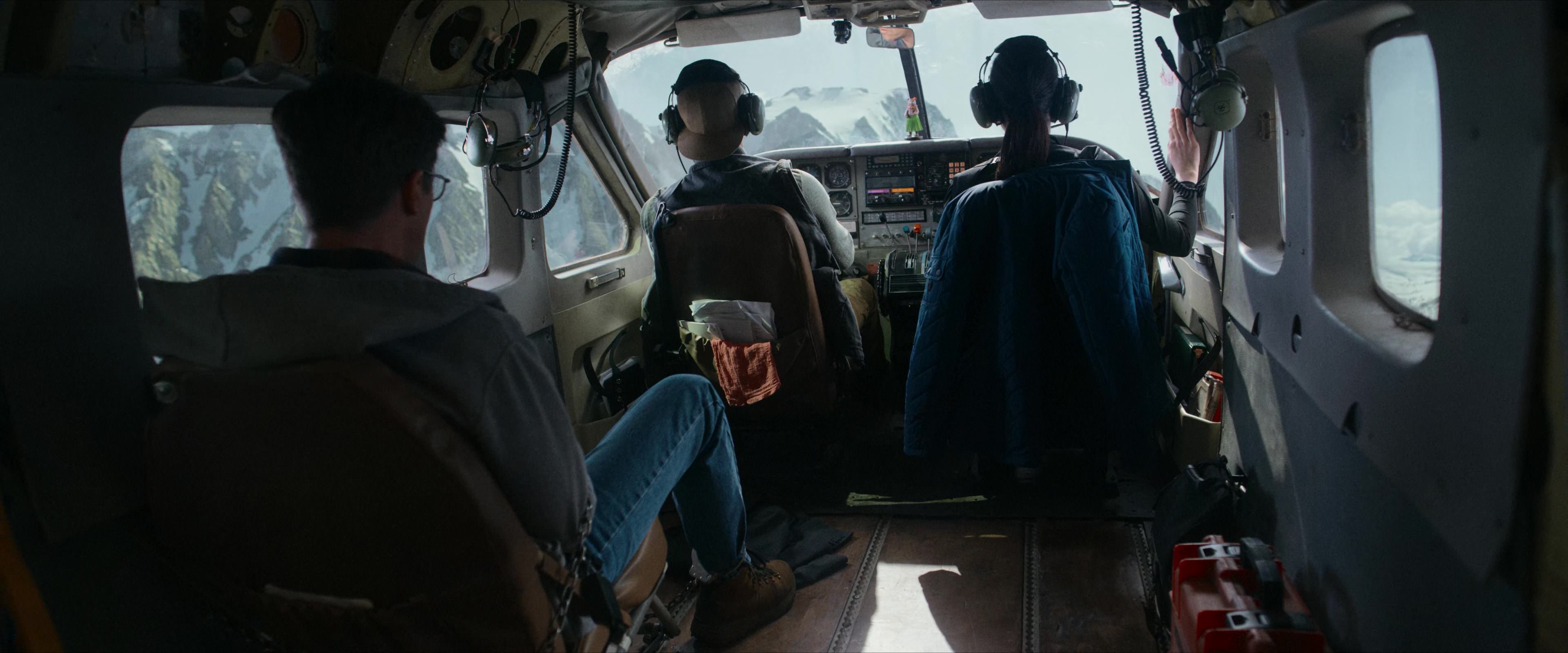 Flight Risk (2025) [4K] screencap 1812