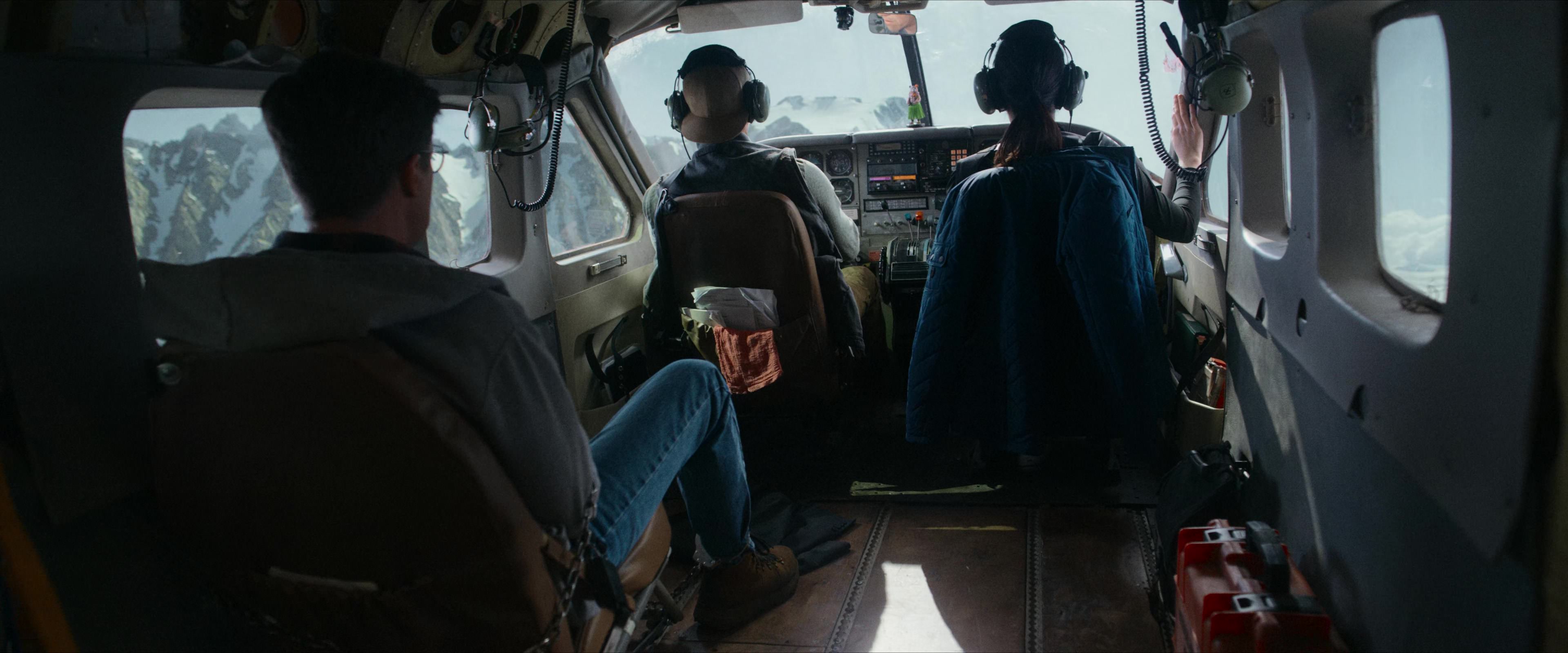 Flight Risk (2025) [4K] HD screenshot 1814
