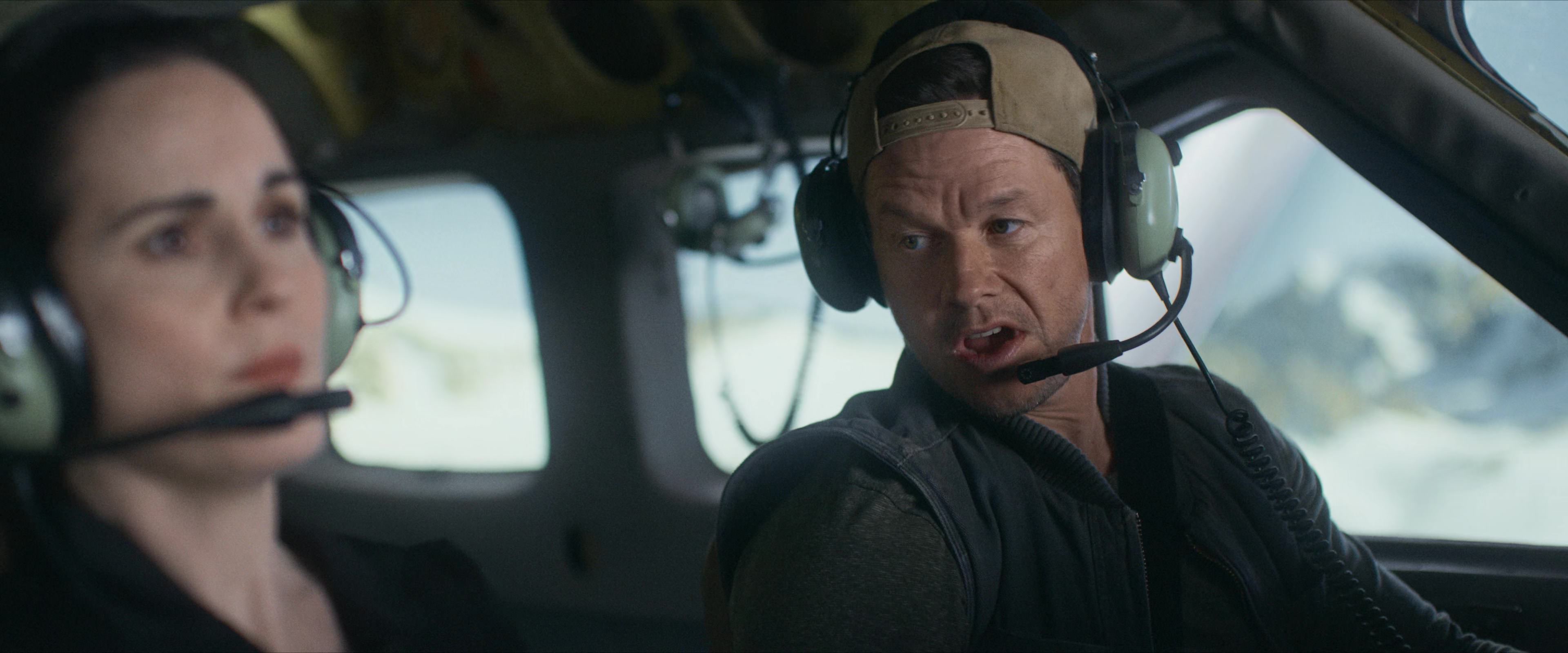 Flight Risk (2025) [4K] HD screenshot 1817