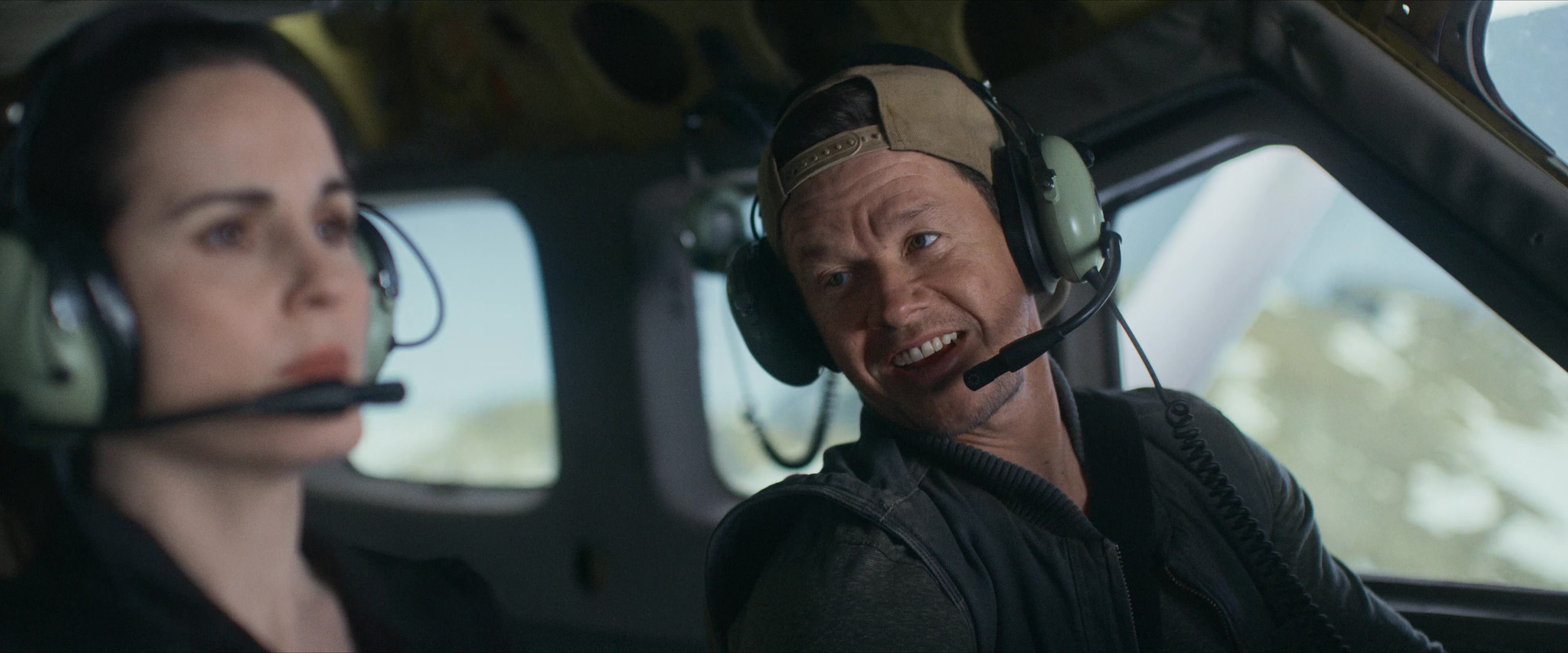 Flight Risk (2025) [4K] HD screenshot 1841