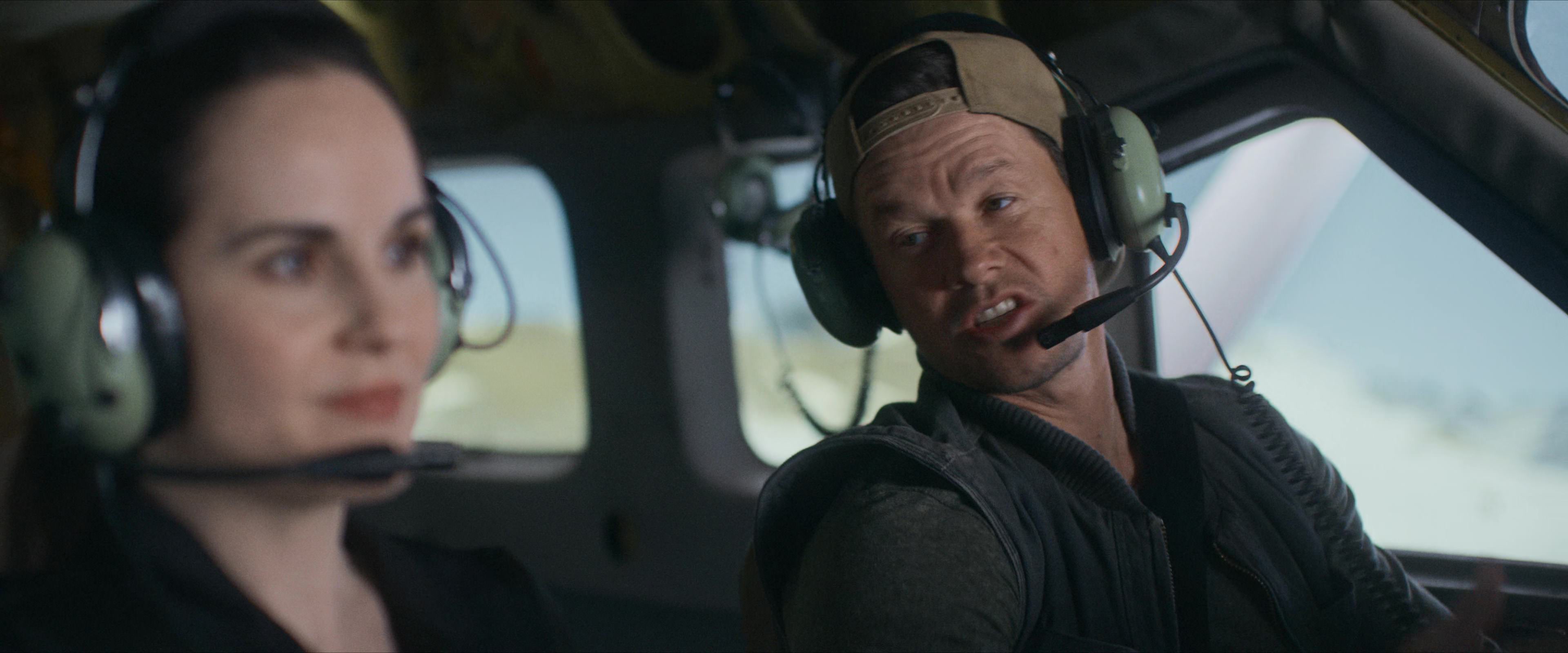 Flight Risk (2025) [4K] screencap 1890