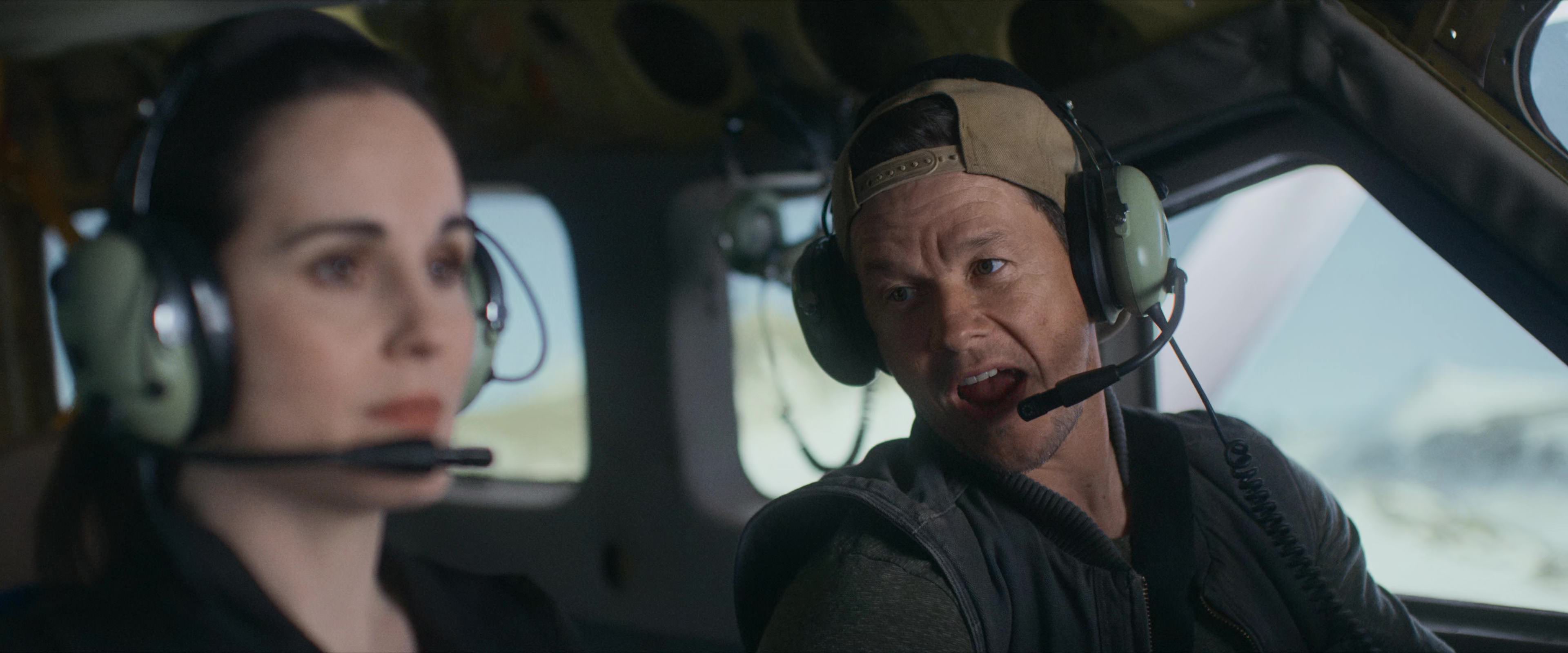 Flight Risk (2025) [4K] HD screenshot 1901