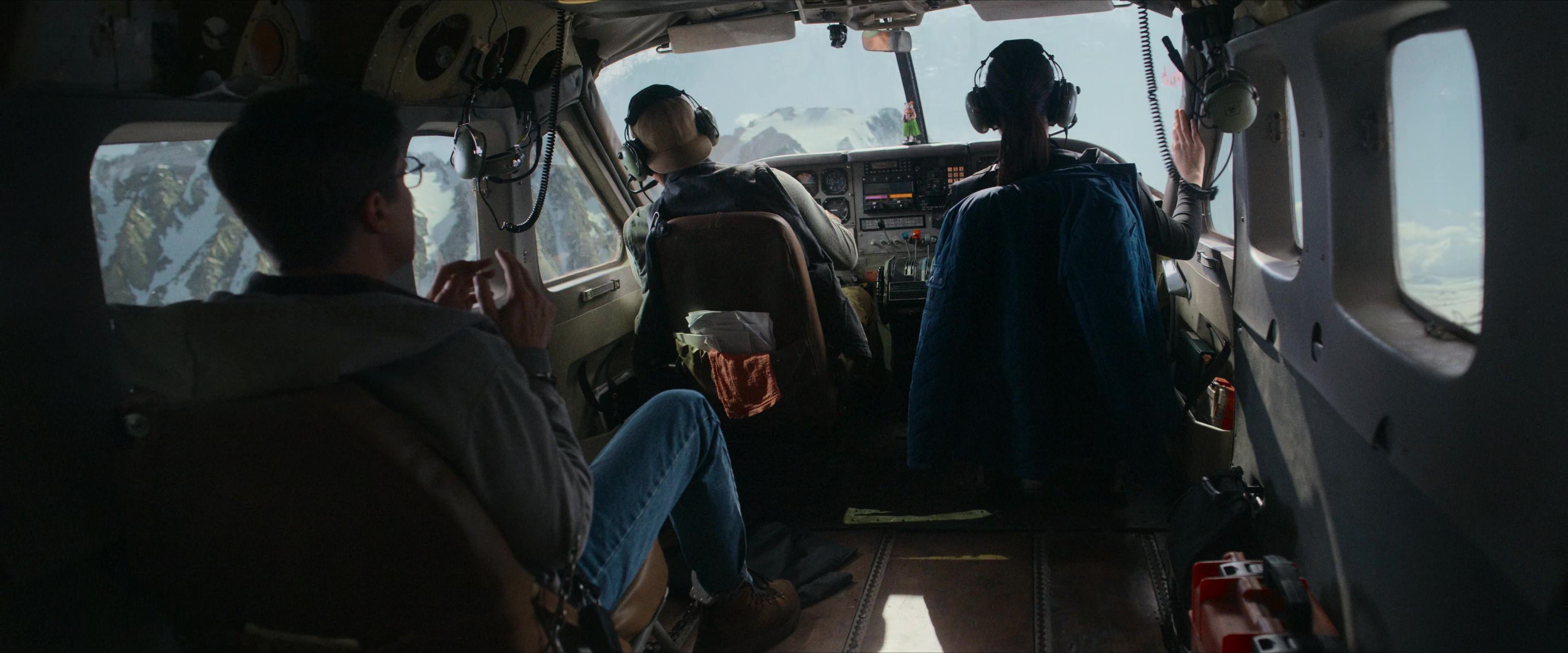 Flight Risk (2025) [4K] movie still 1960