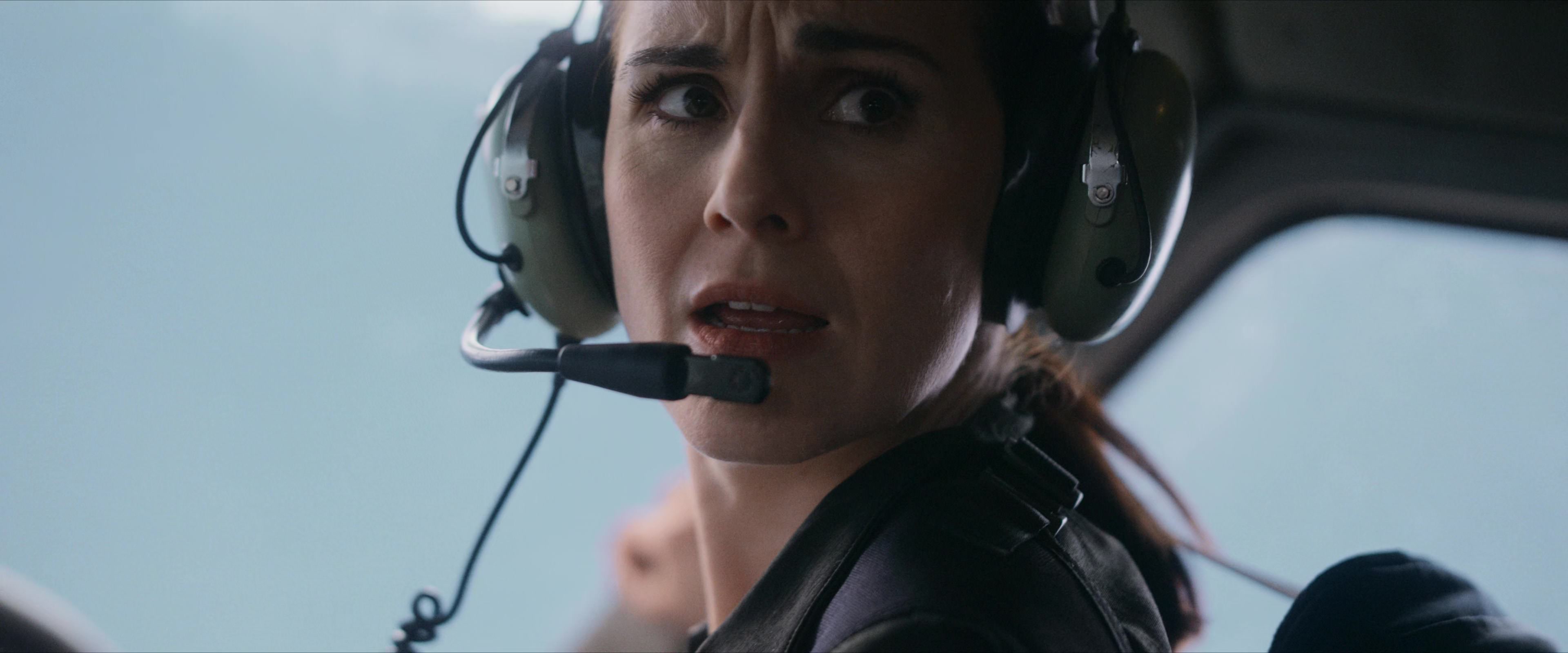 Flight Risk (2025) [4K] HD screenshot 2021