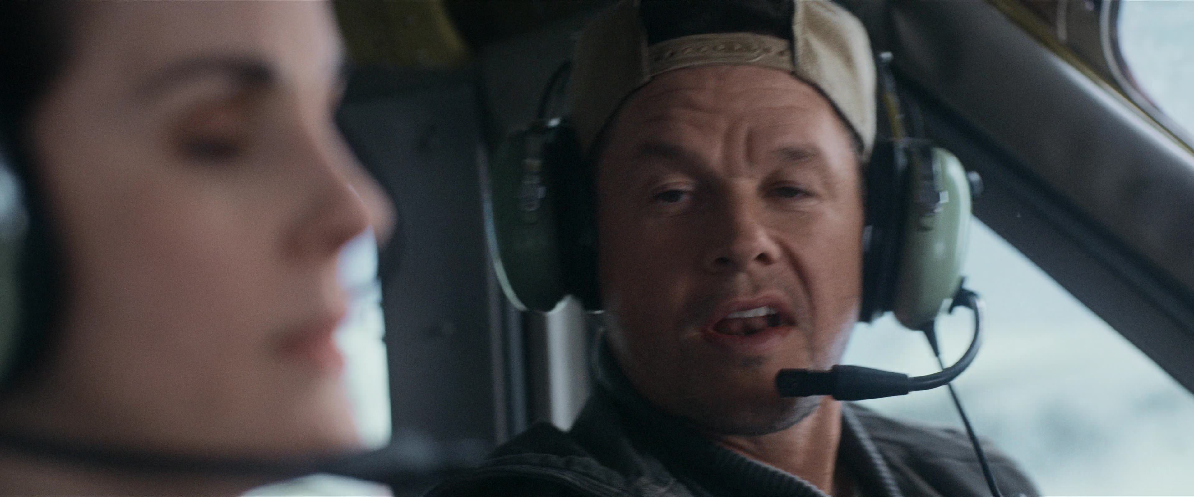Flight Risk (2025) [4K] HD screenshot 2138