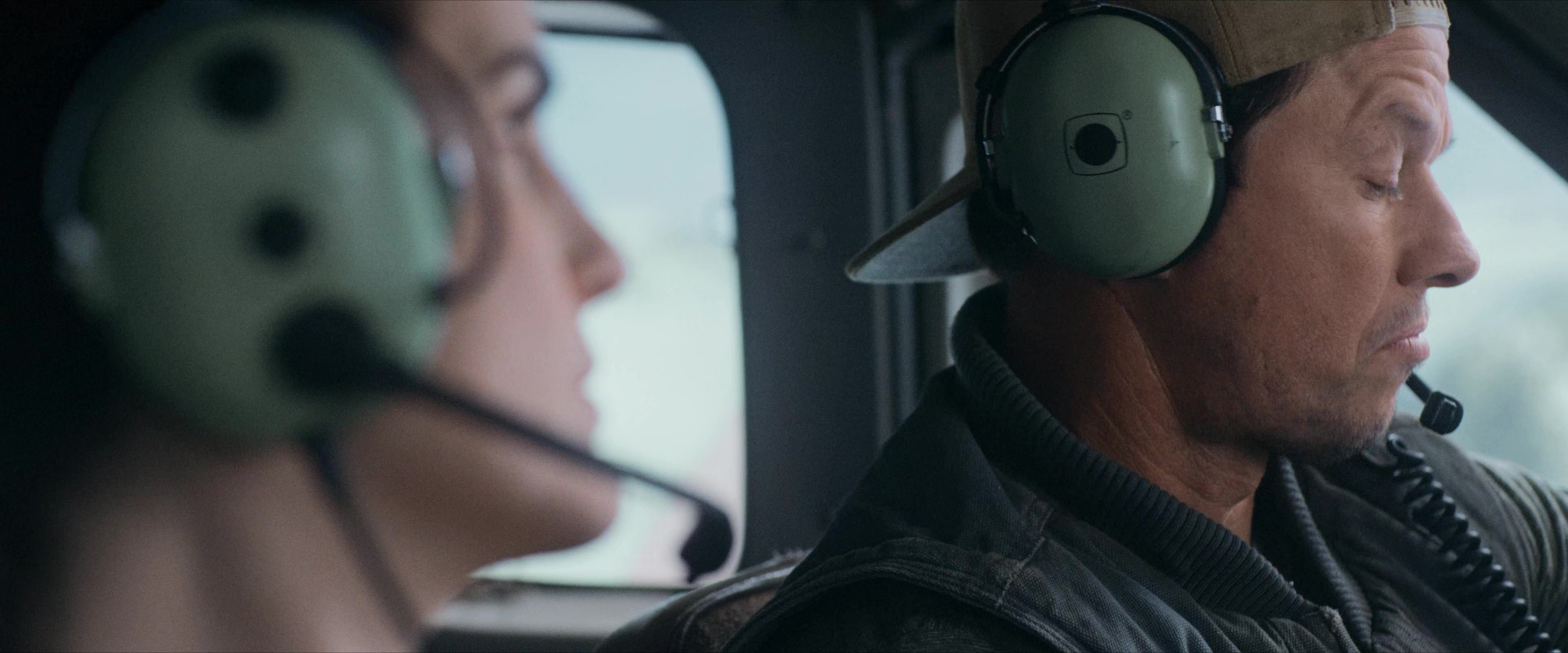 Flight Risk (2025) [4K] HD screenshot 2153