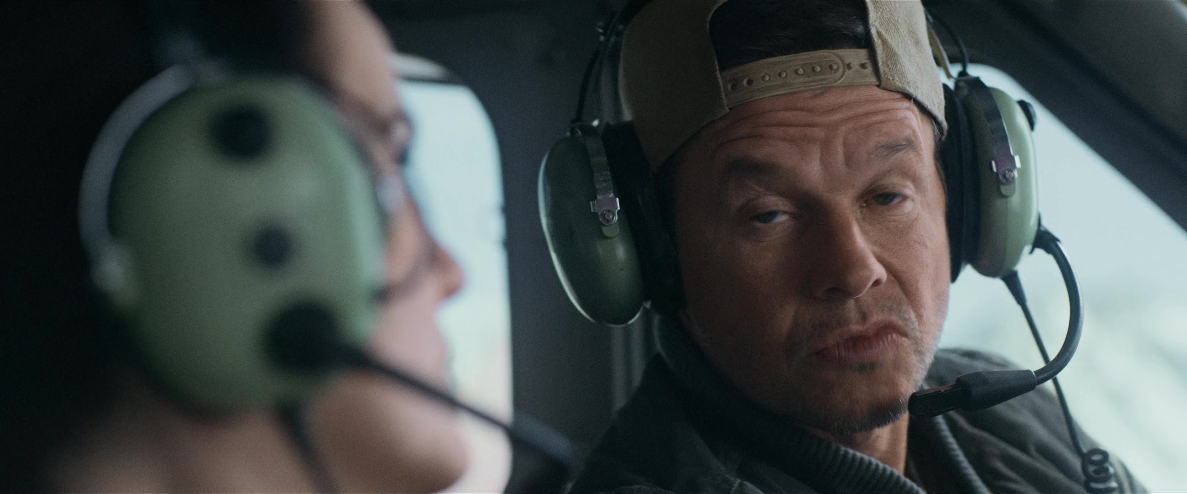 Flight Risk (2025) [4K] HD screenshot 2180