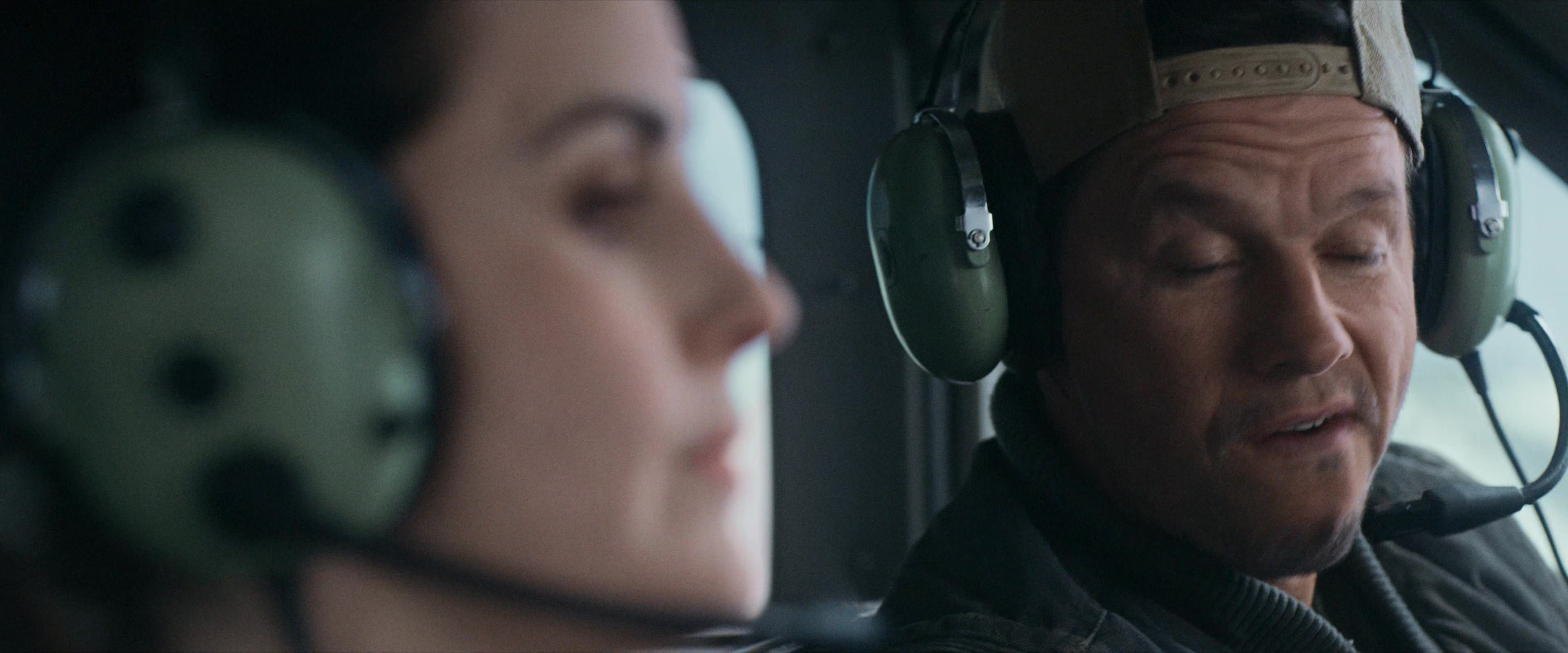Flight Risk (2025) [4K] screencap 2196