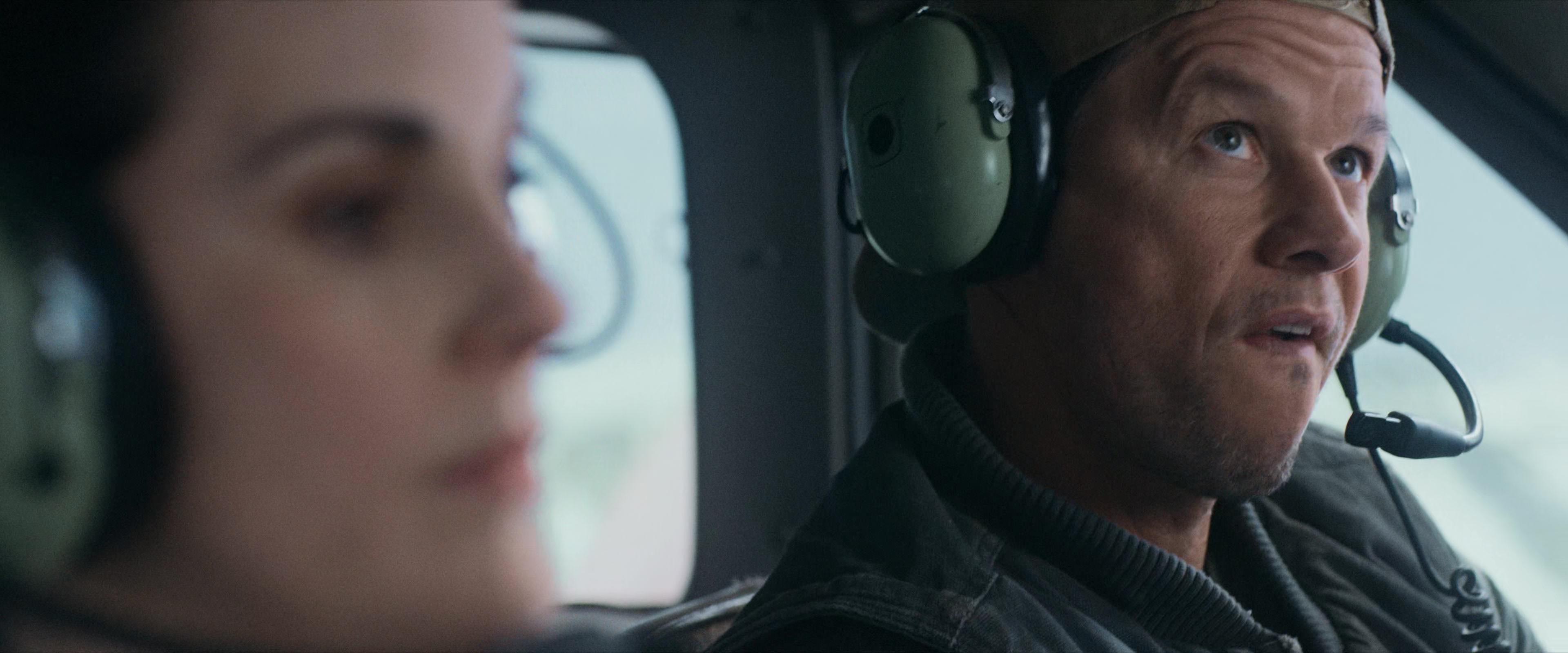 Flight Risk (2025) [4K] HD screenshot 2198