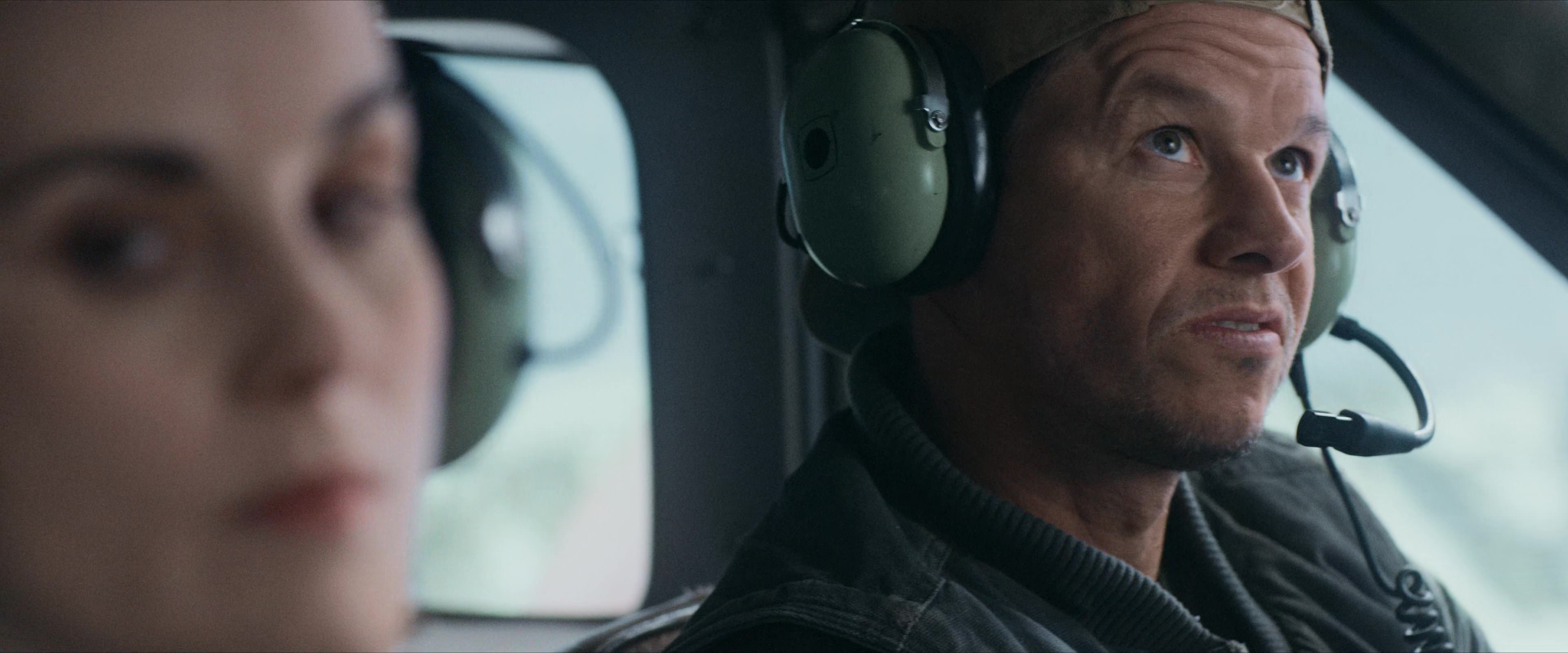 Flight Risk (2025) [4K] screencap 2199