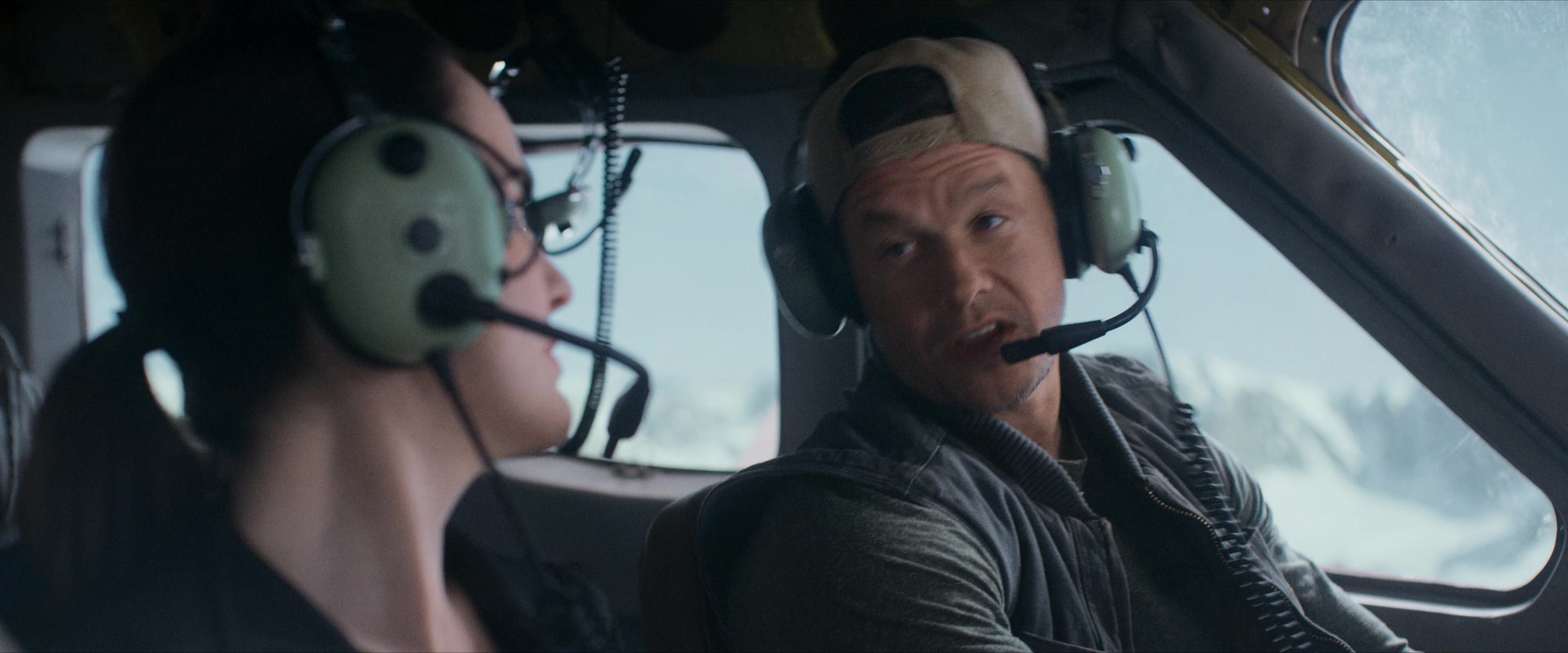 Flight Risk (2025) [4K] HD screenshot 2258