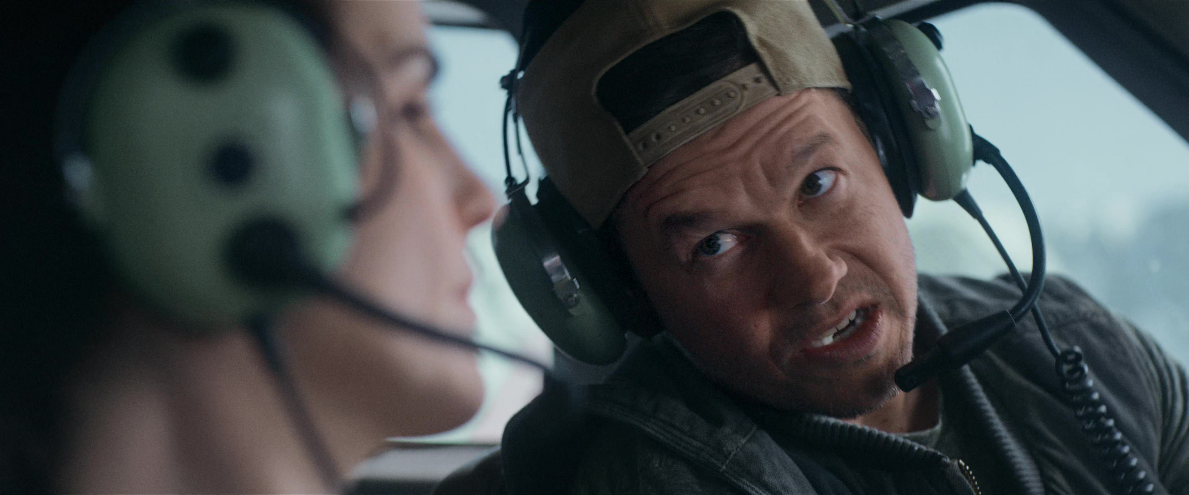Flight Risk (2025) [4K] HD screenshot 2282