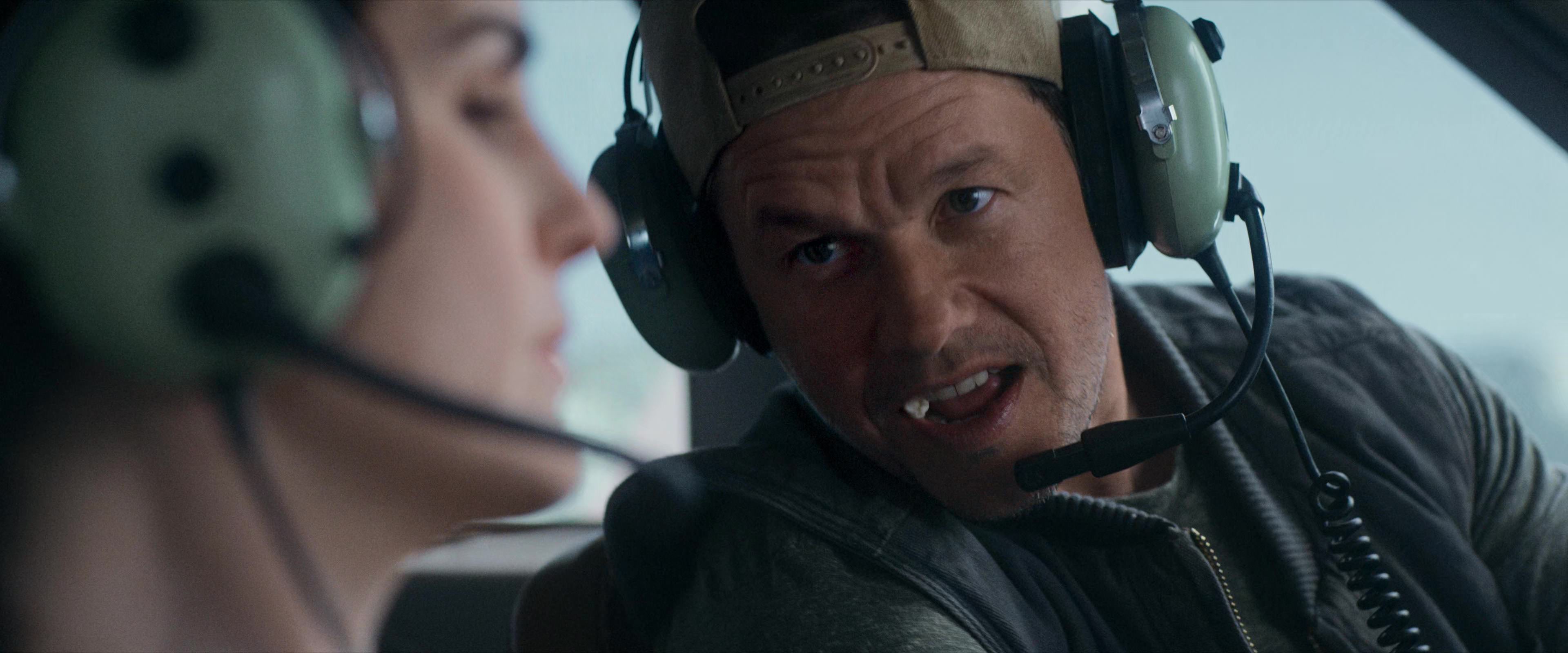 Flight Risk (2025) [4K] HD screenshot 2288