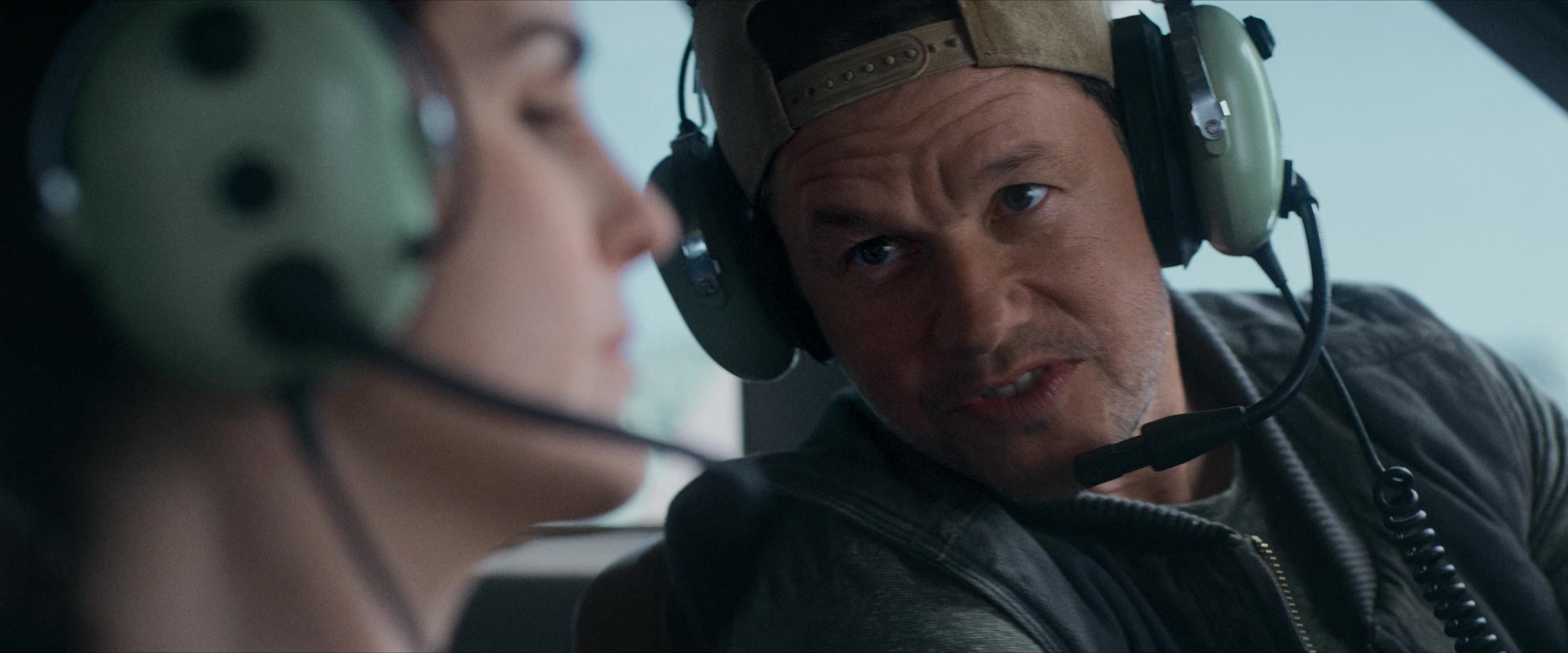 Flight Risk (2025) [4K] screencap 2289