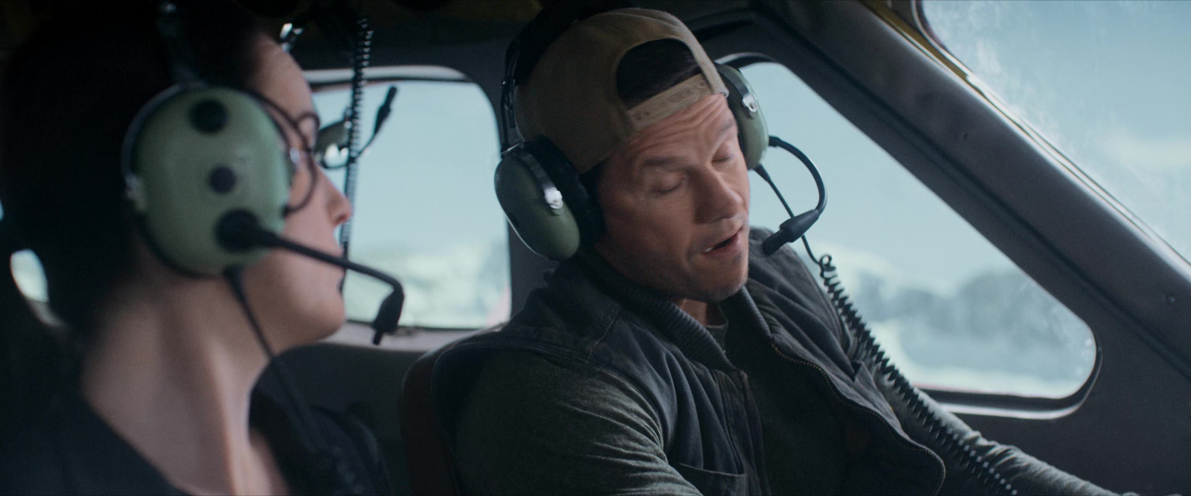 Flight Risk (2025) [4K] movie still 2308