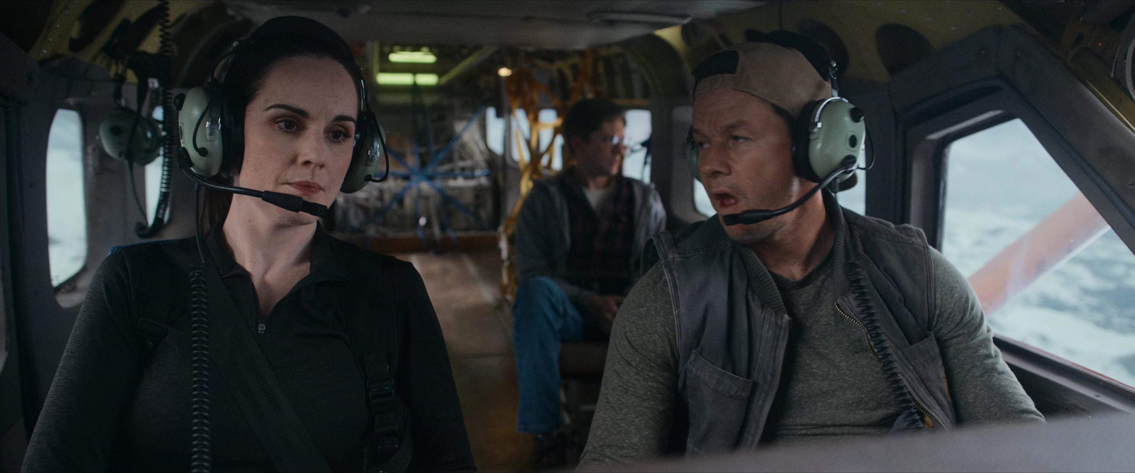 Flight Risk (2025) [4K] movie still 2323