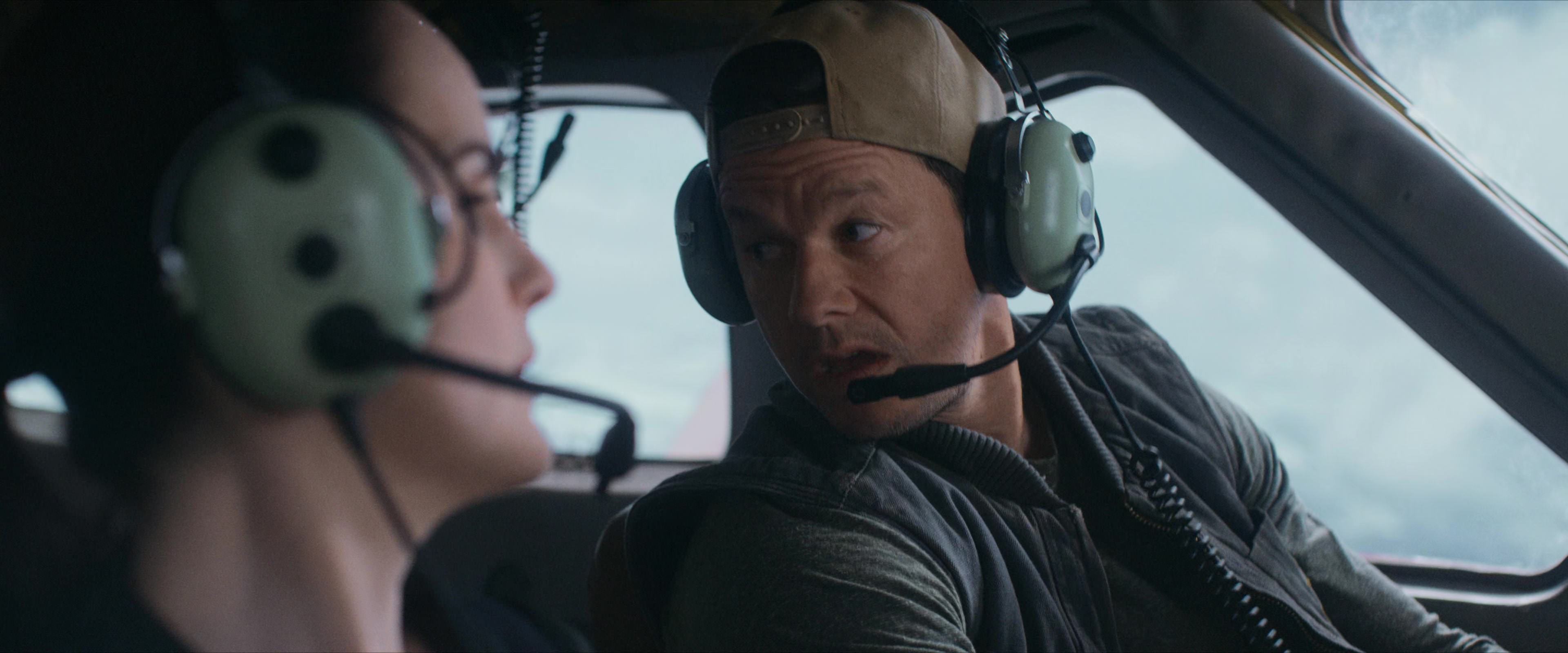 Flight Risk (2025) [4K] movie still 2344