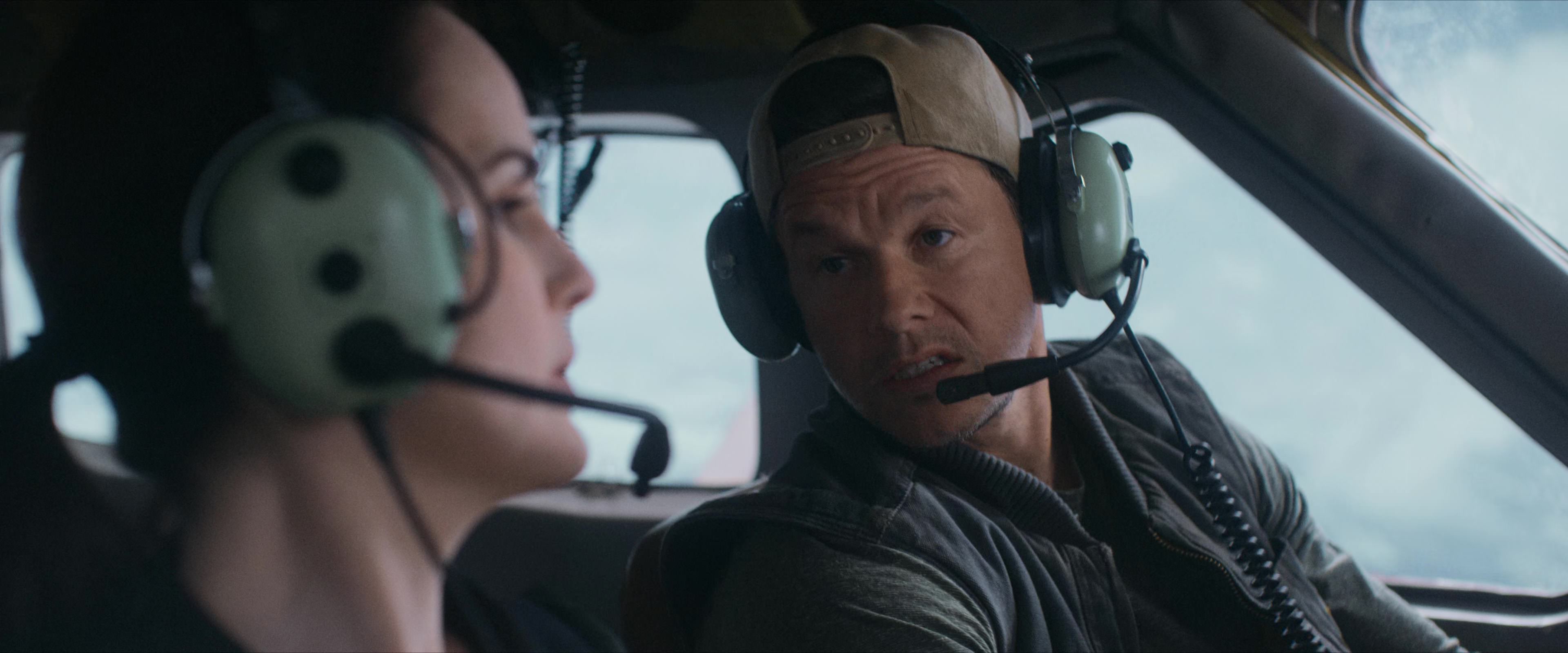 Flight Risk (2025) [4K] movie still 2347